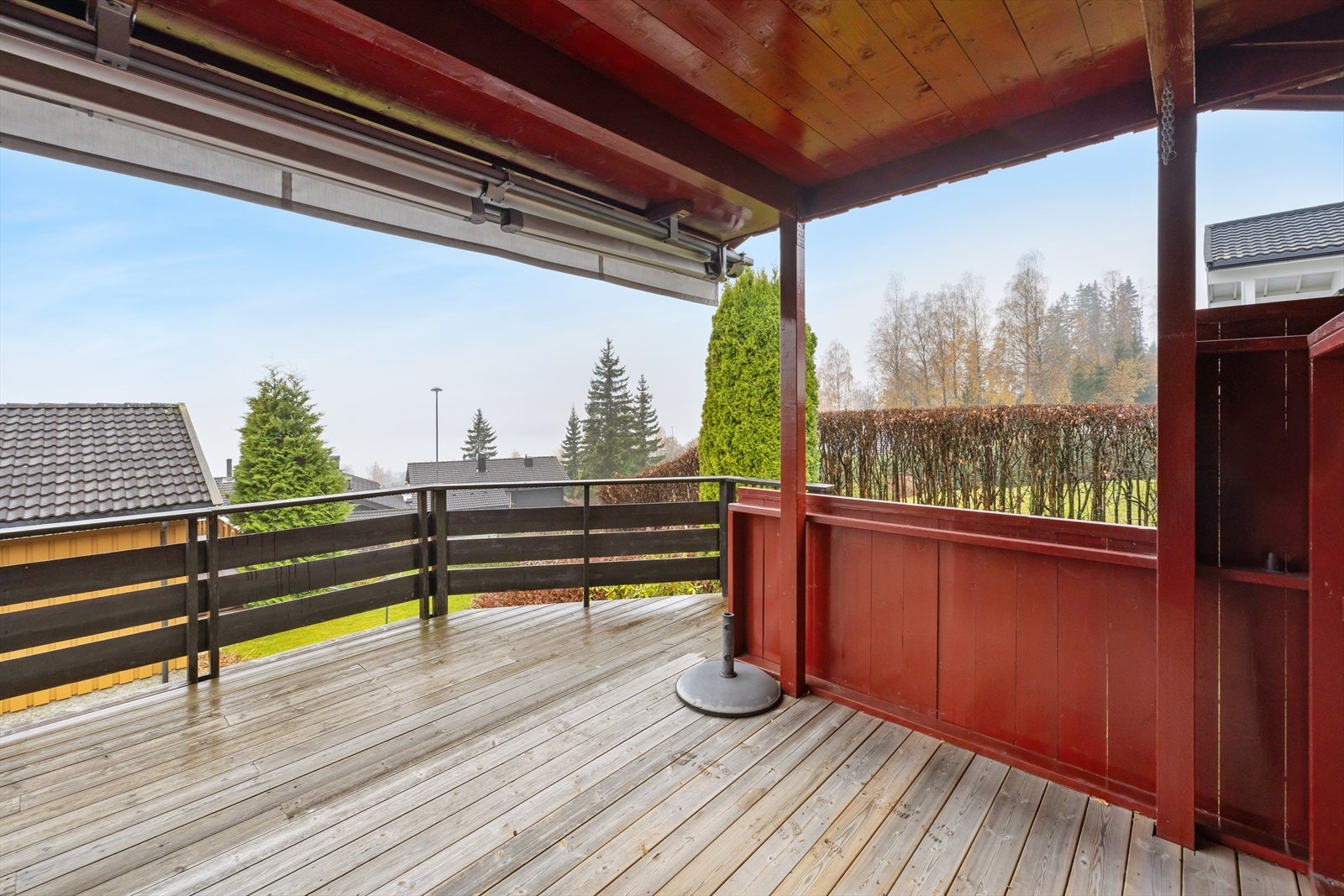 Deler av verandaem er takoverbygd. Galleribilde