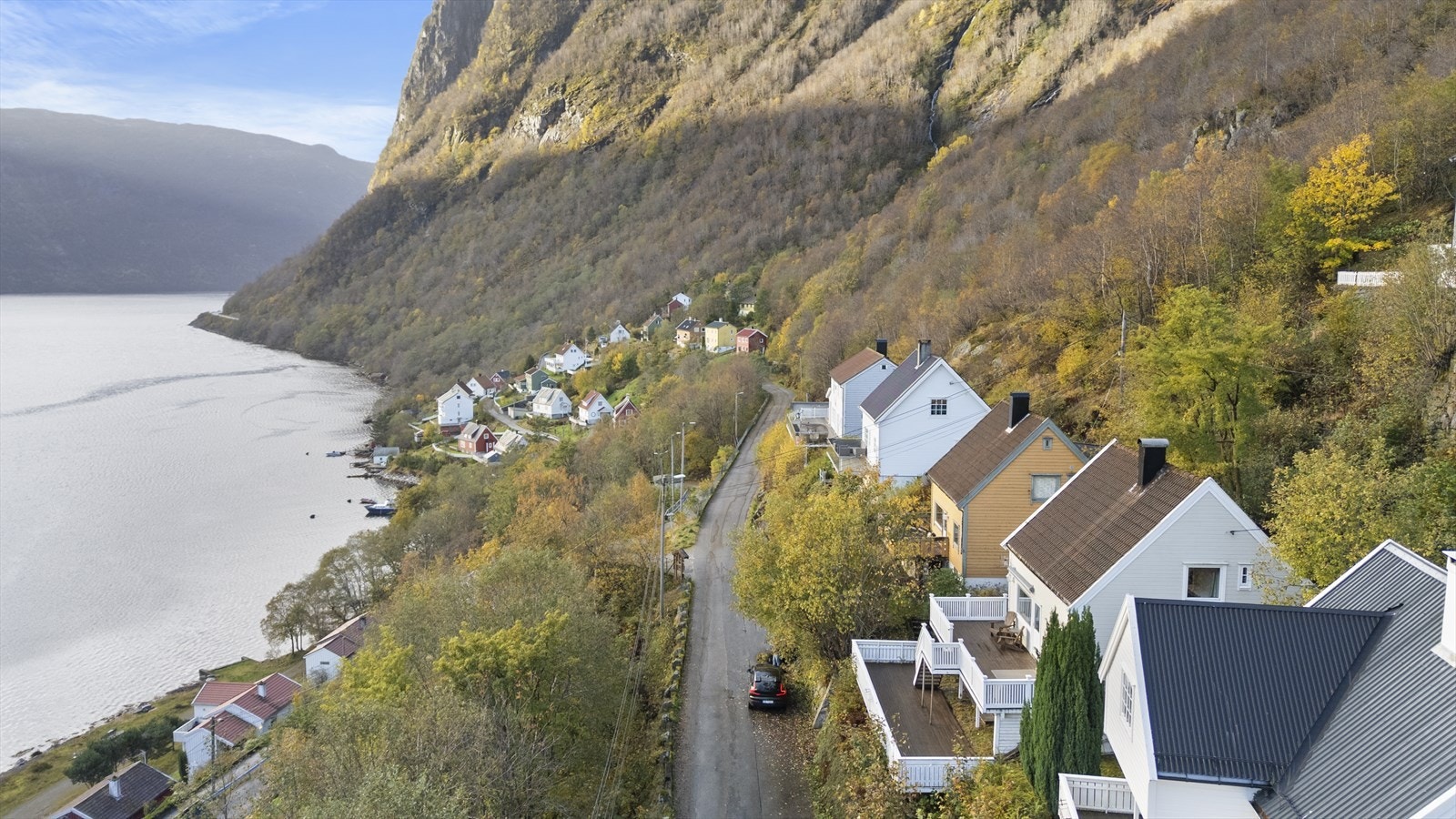 Eigedommen ligg fint til i indre del av Sandvika Galleribilde