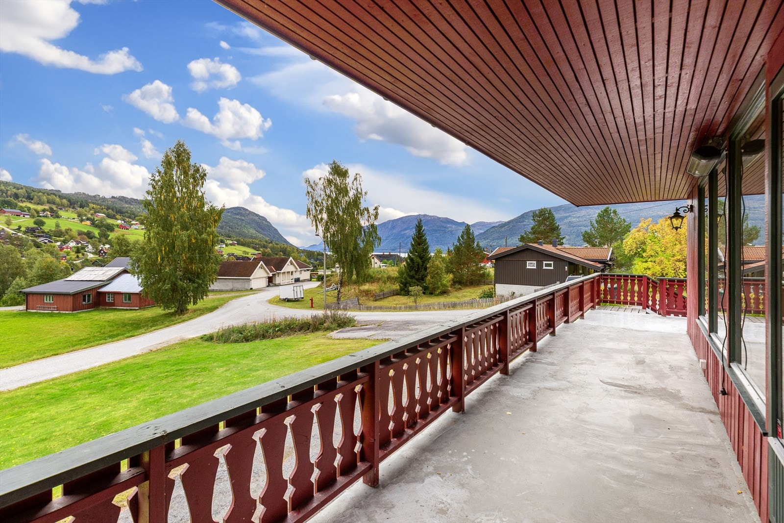 Overbygd del av veranda Galleribilde