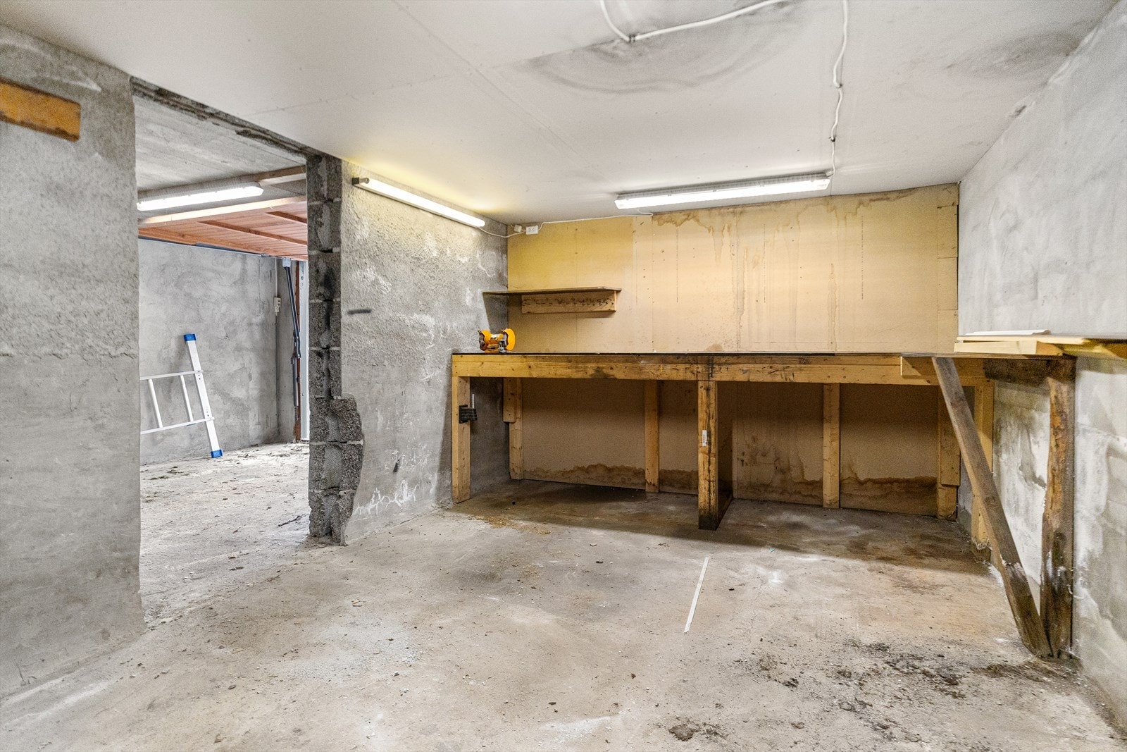 Kjellerbod Galleribilde