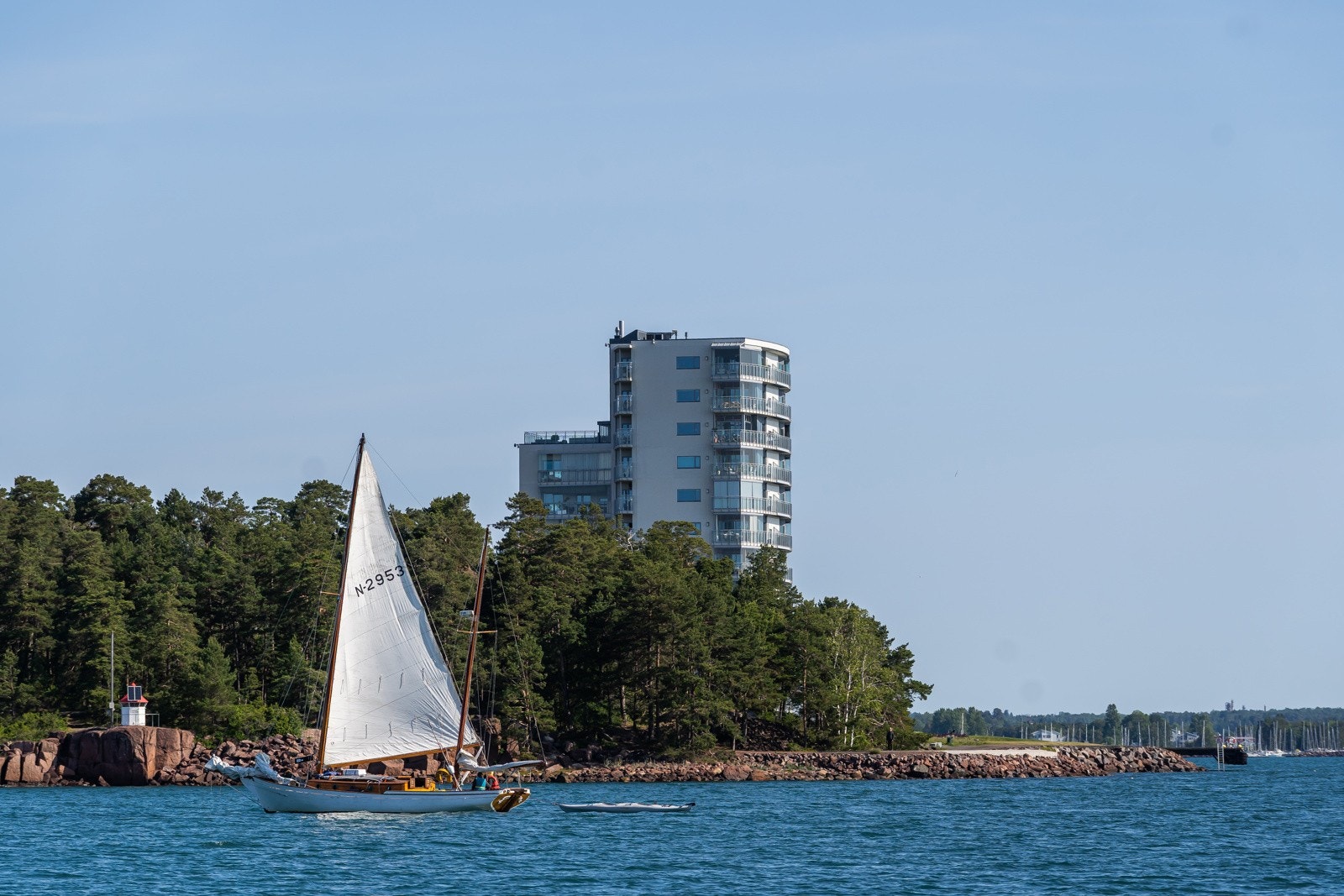 Tårnet sett fra sjøen Galleribilde