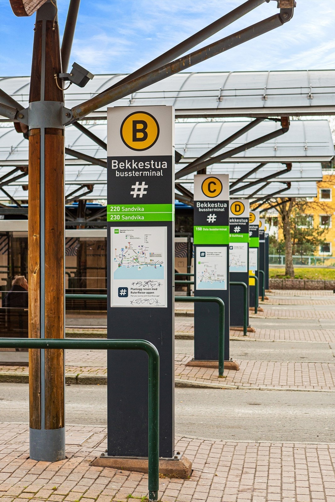 Bekkestua Bussterminal Galleribilde