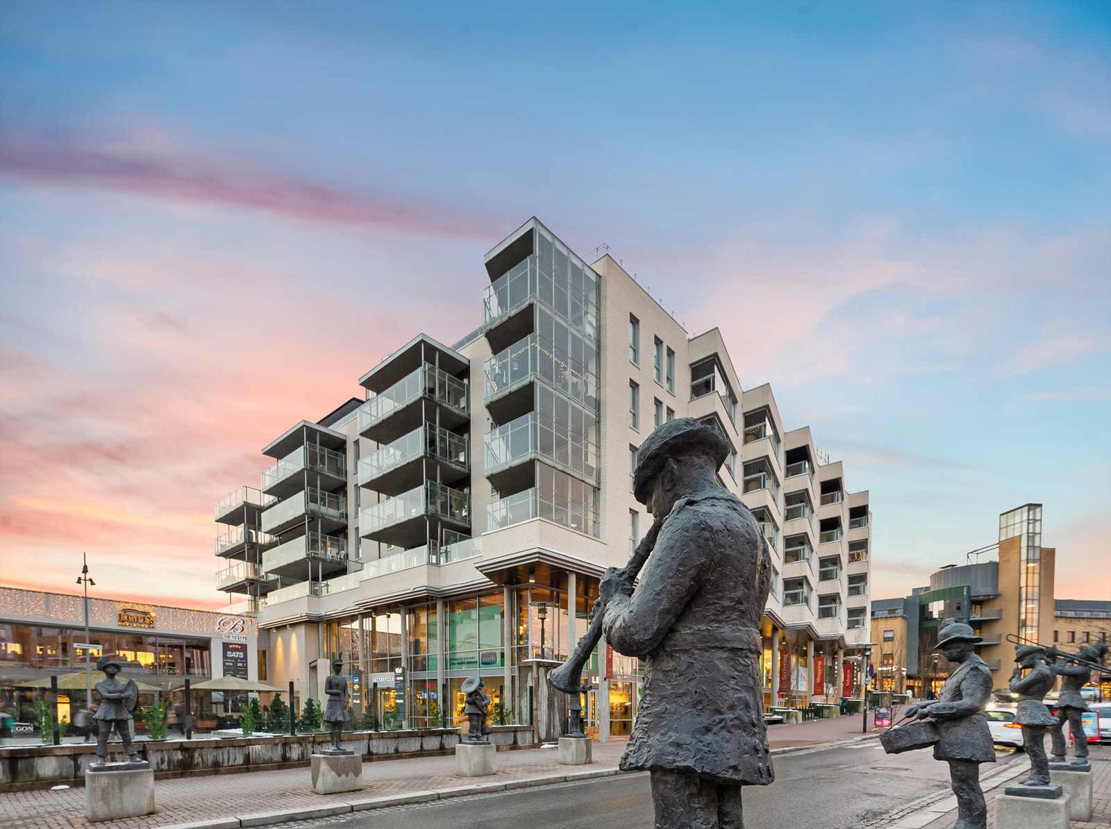 Bekkestua Senter Galleribilde