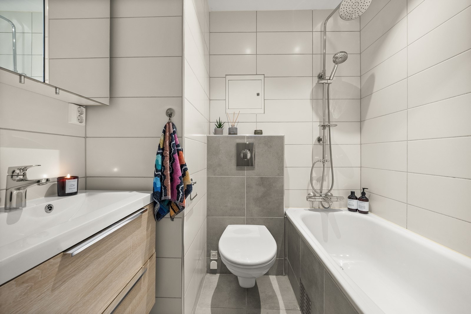 Badet i 1. etasje er fra 2018. Galleribilde