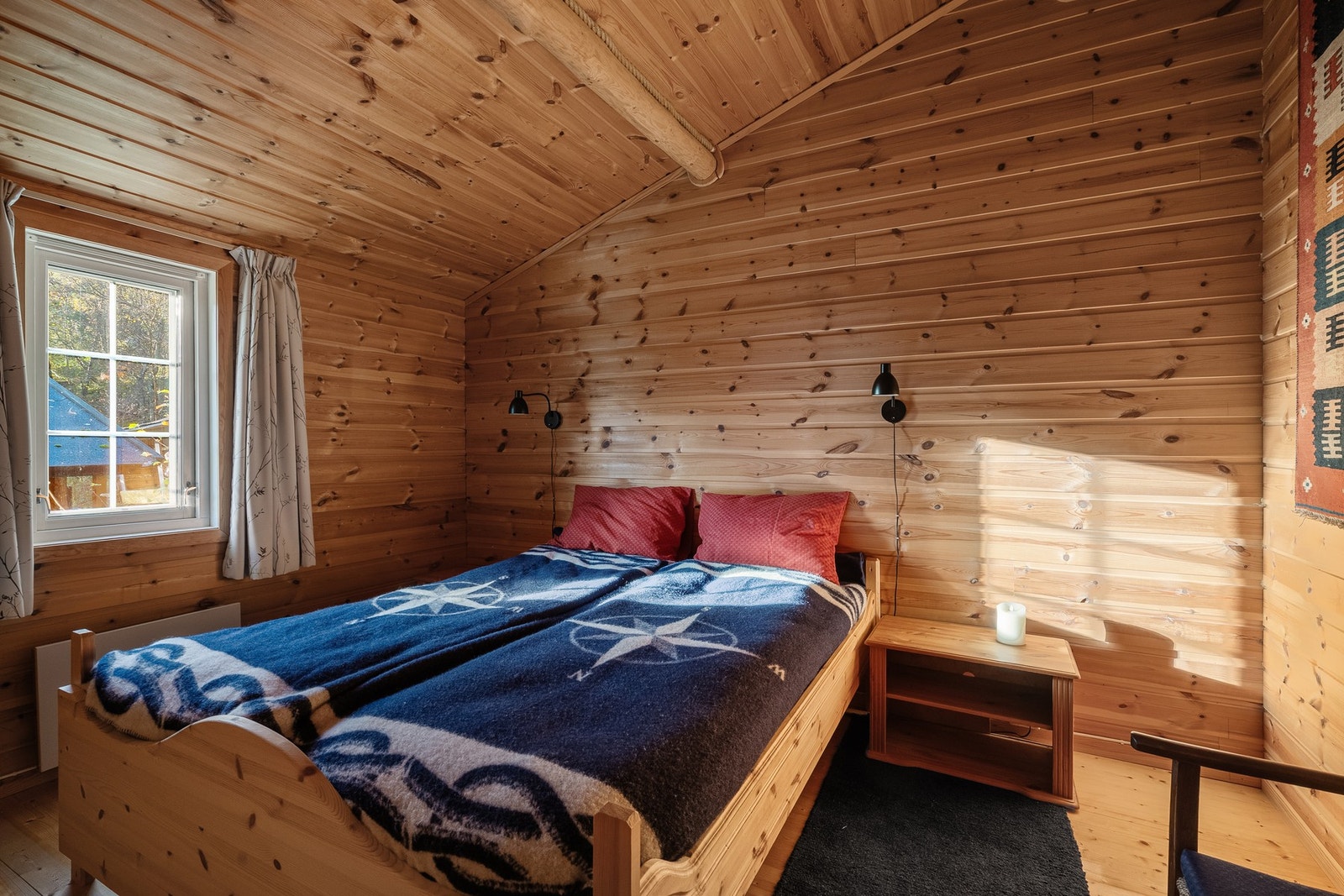 Det er 3 soverom i hytten - noen med Galleribilde