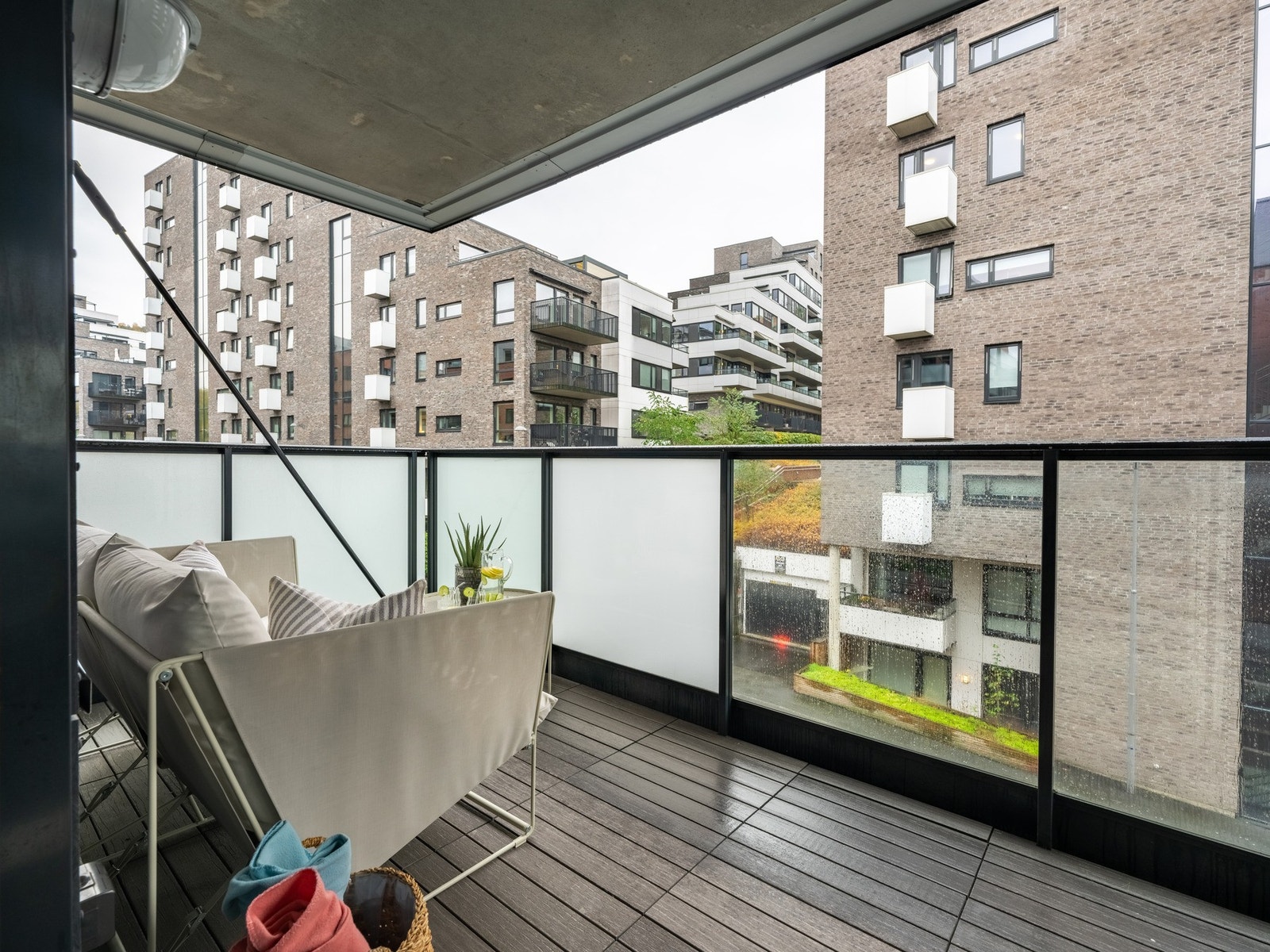 Balkongen er sydvendt. Galleribilde