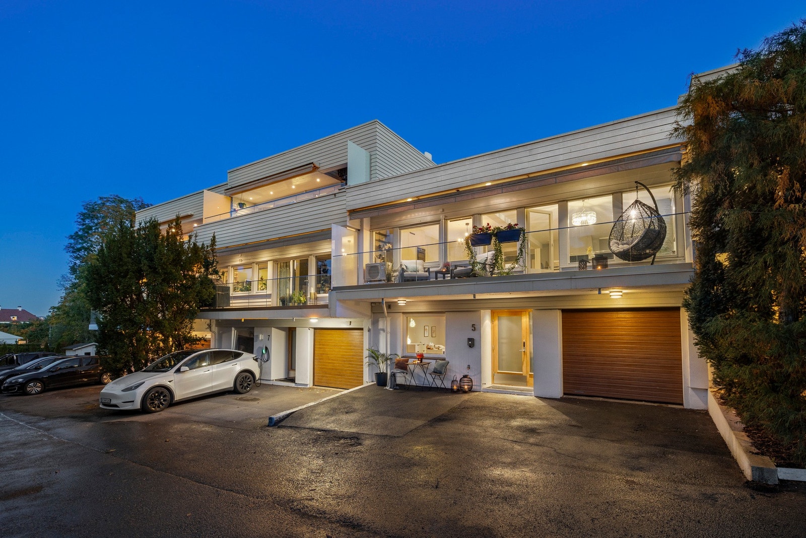 Tilbaketrukket beliggenhet i blindvei. Galleribilde