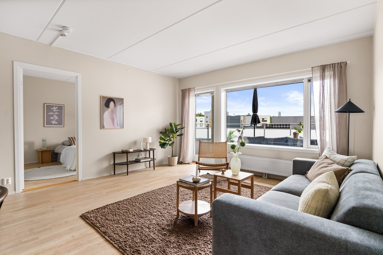 Stuen byr på uendlige med møbleringsmuligheter Galleribilde