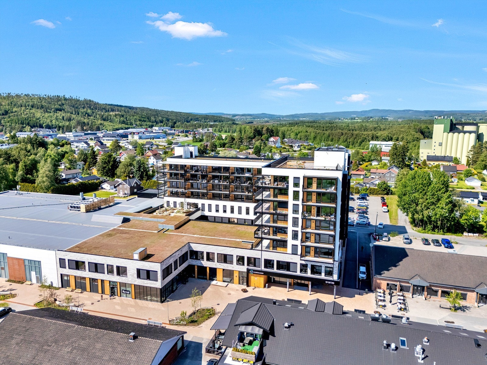 Velkommen til Bjørkeveien 20A - Sentral beliggenhet på Bjørkelangen! Galleribilde