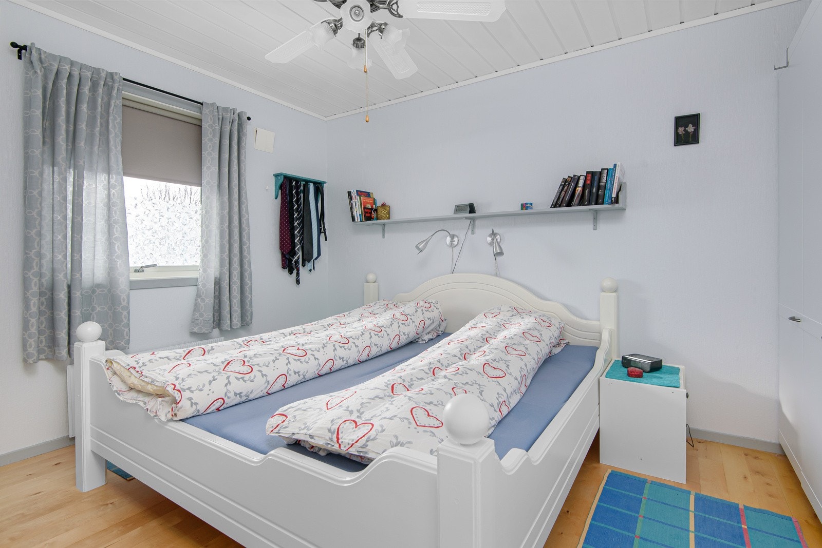 Soverom, sokkelleilighet Galleribilde