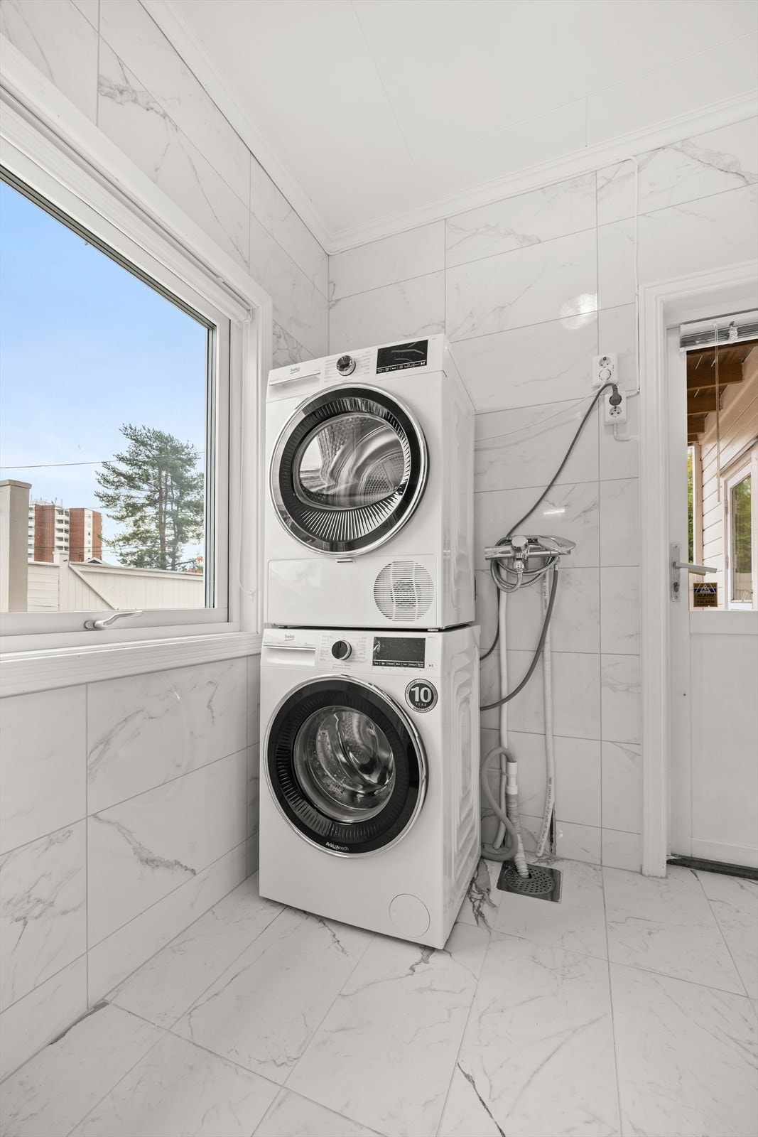 Separat vaskerom med egen inngang Galleribilde