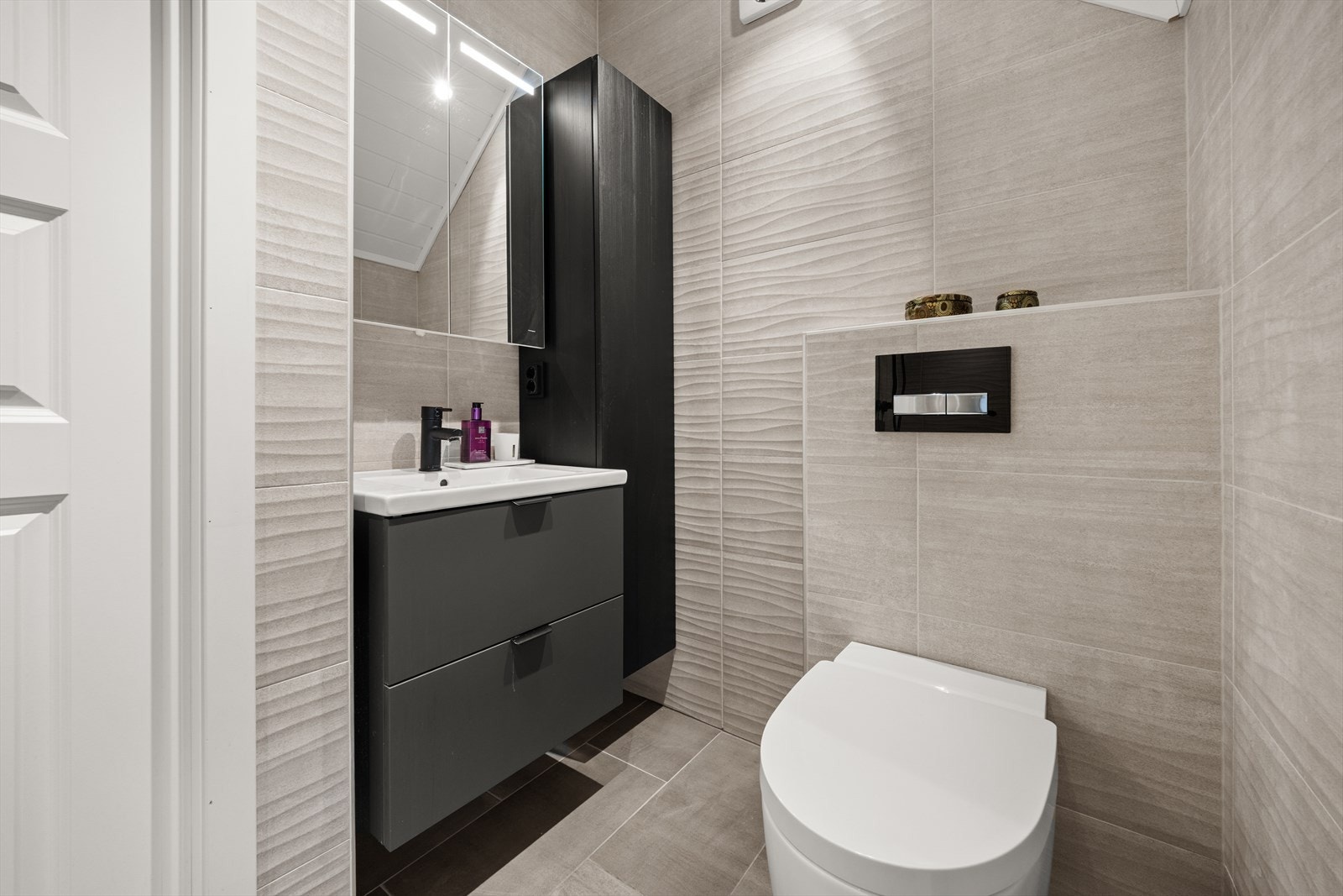 Bad i 2. etasje oppusset i 2020 Galleribilde