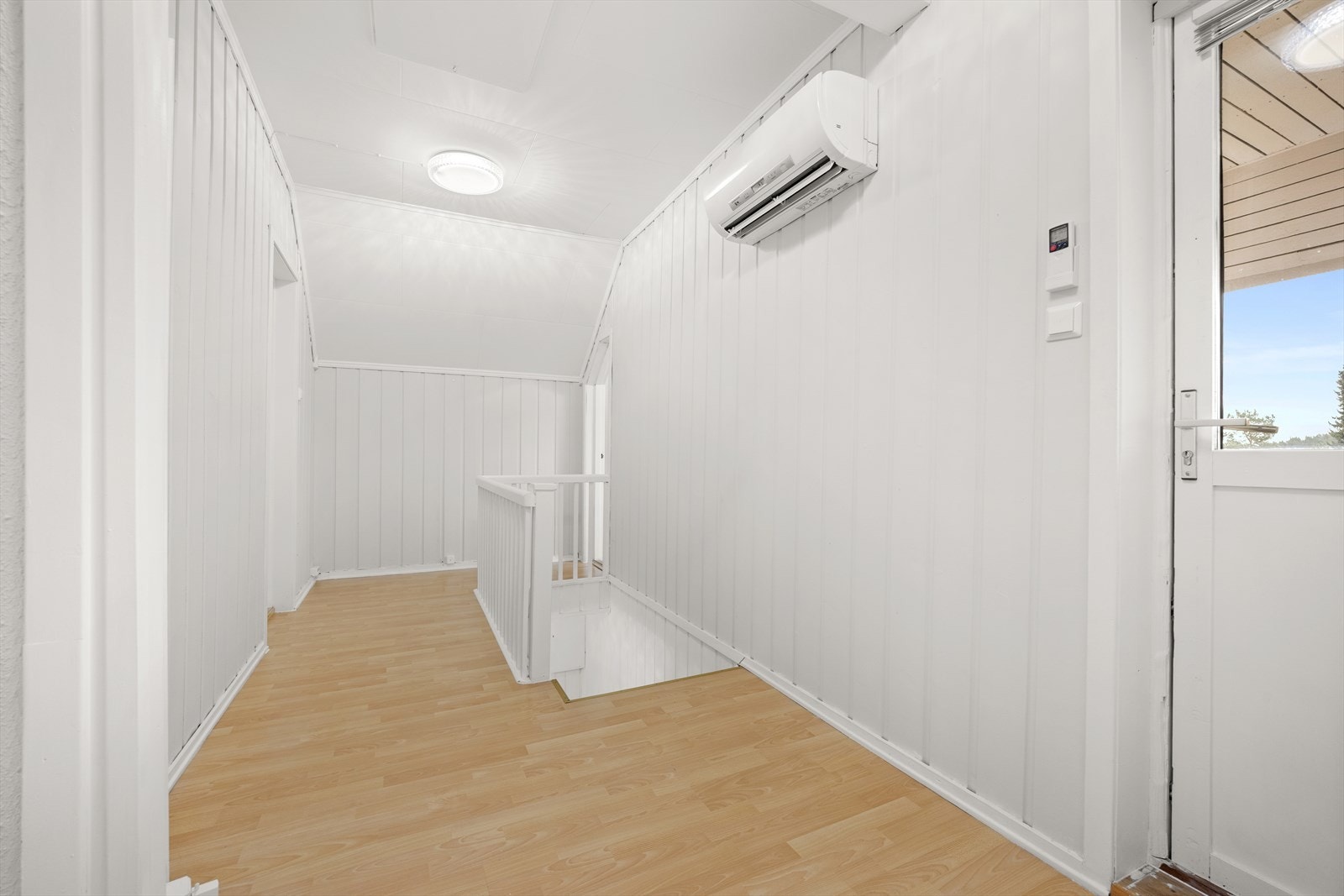 Trappegang - også i denne etasjen er det installert varmepumpe Galleribilde