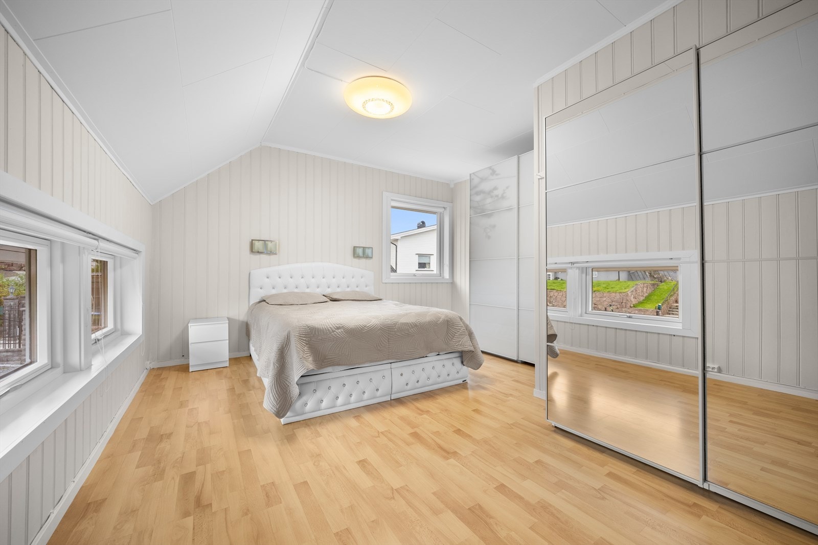 Etasjen inneholder 4 soverom Galleribilde