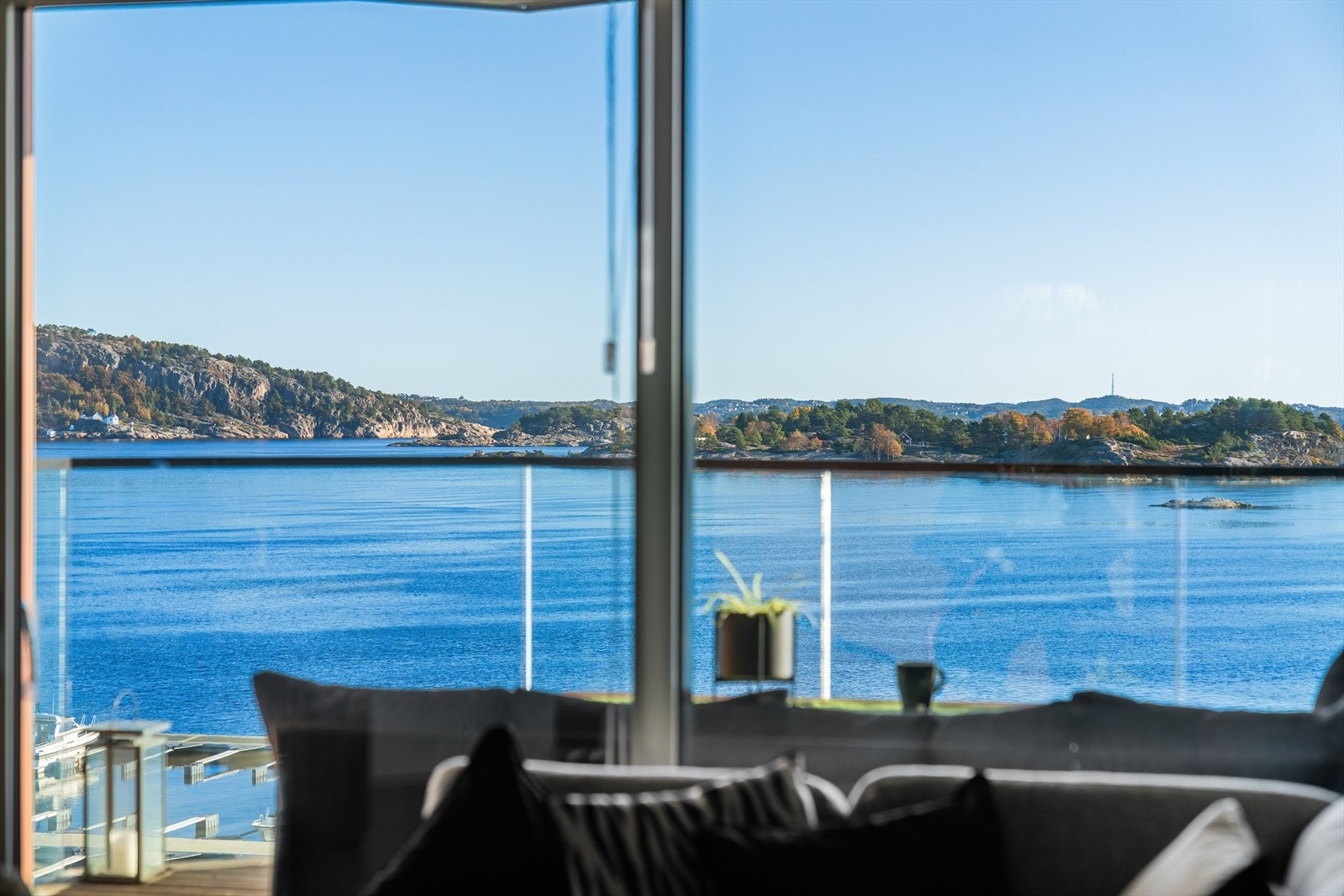 Fra stuen i leiligheten har du nydelig utsikt! Galleribilde