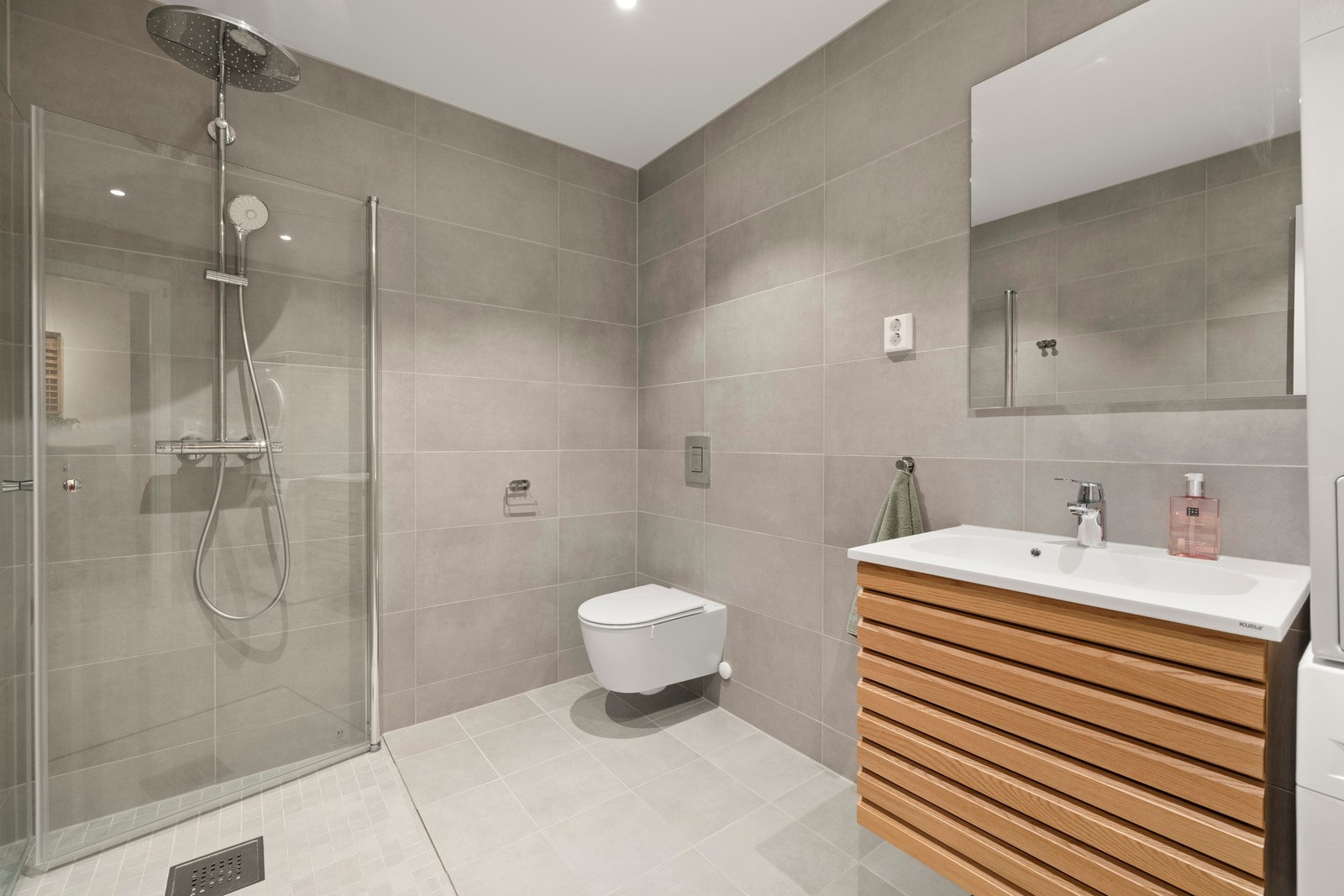 Bad annen etasje Galleribilde