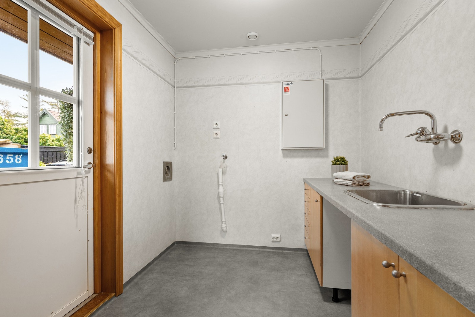 Praktisk biinngang/vaskerom Galleribilde