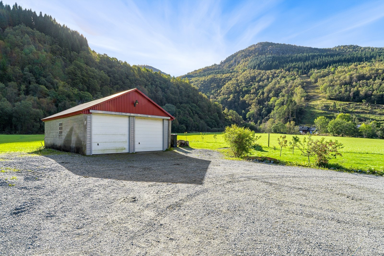 Garasje til Rivelandsvegen 151 Galleribilde