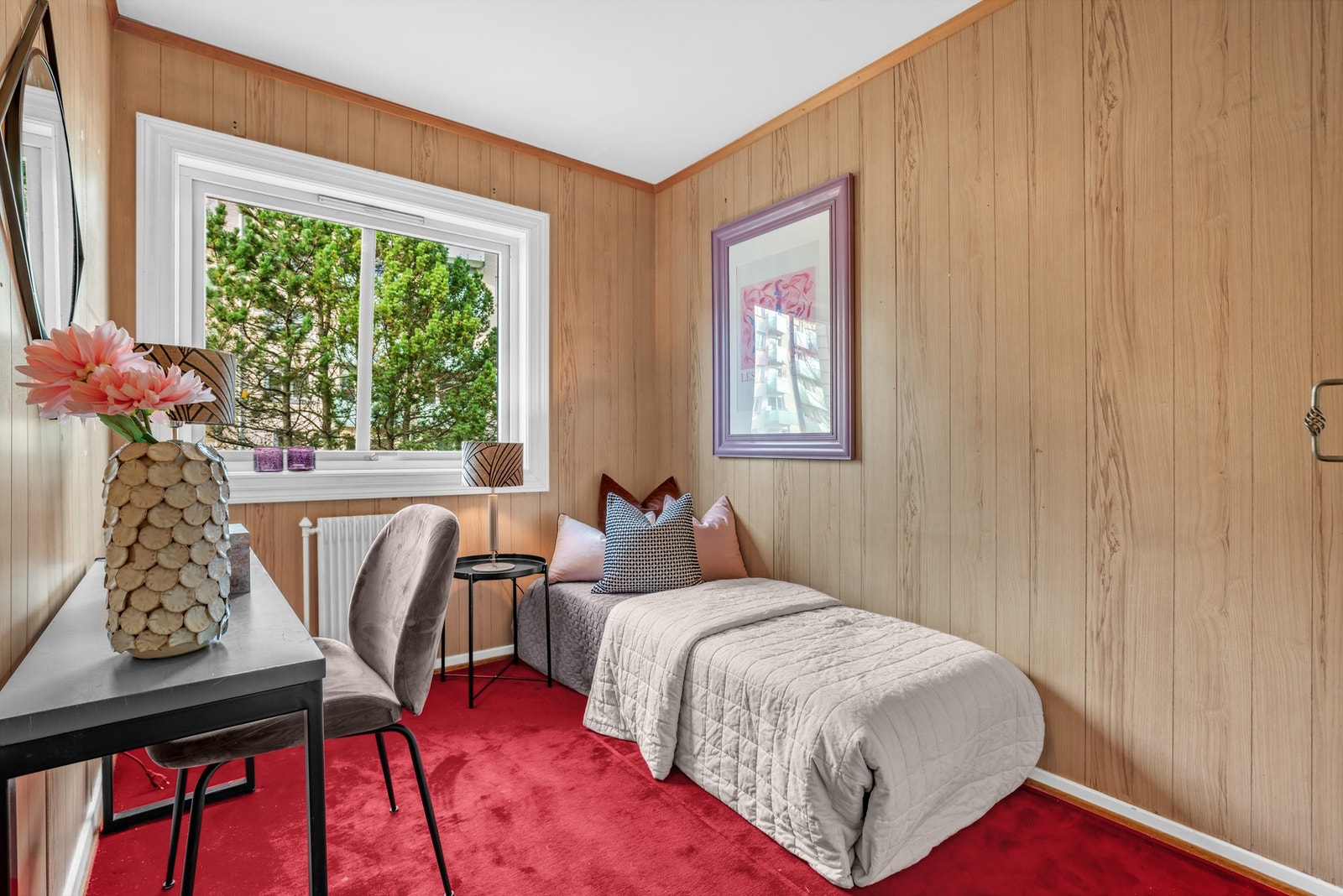 Det andre soverommet gir gode muligheter for organisering av både møbler og oppbevaring. Galleribilde