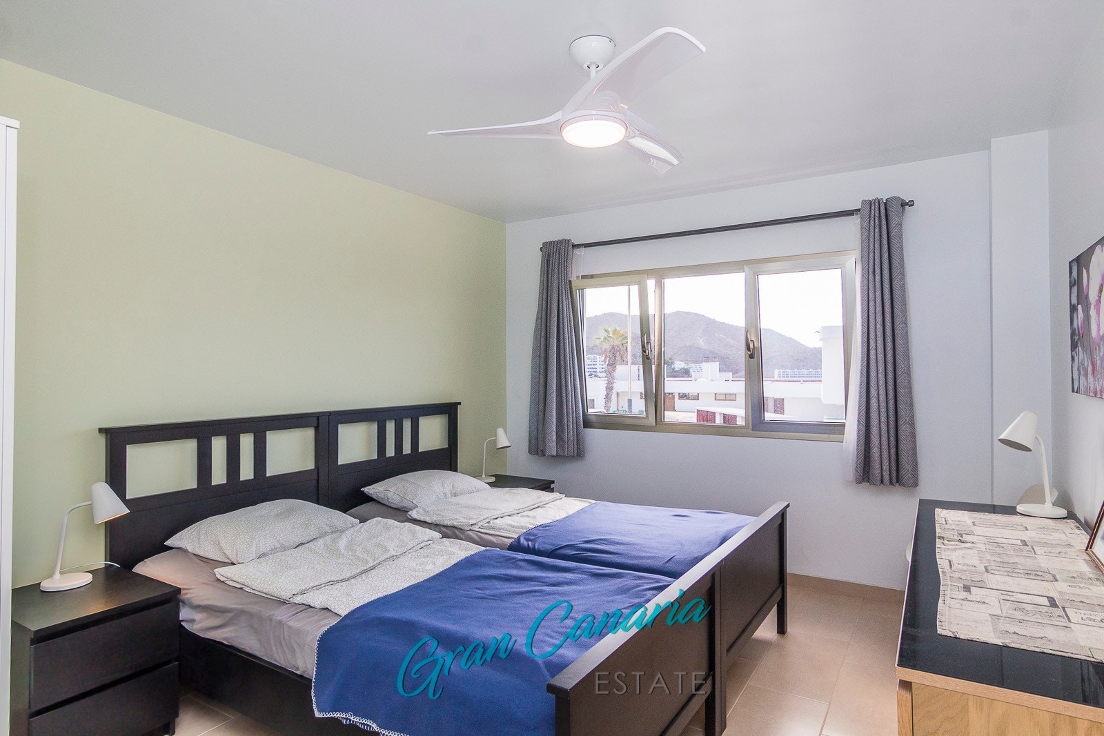 Lyst soverom Galleribilde