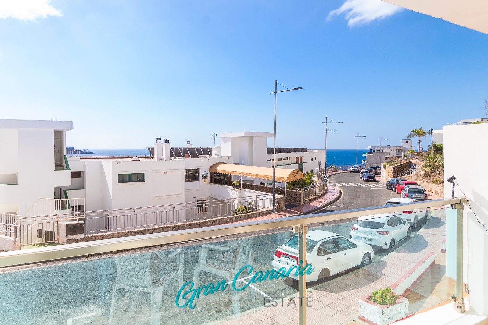 Nydelig utsikt i rolig gate Galleribilde