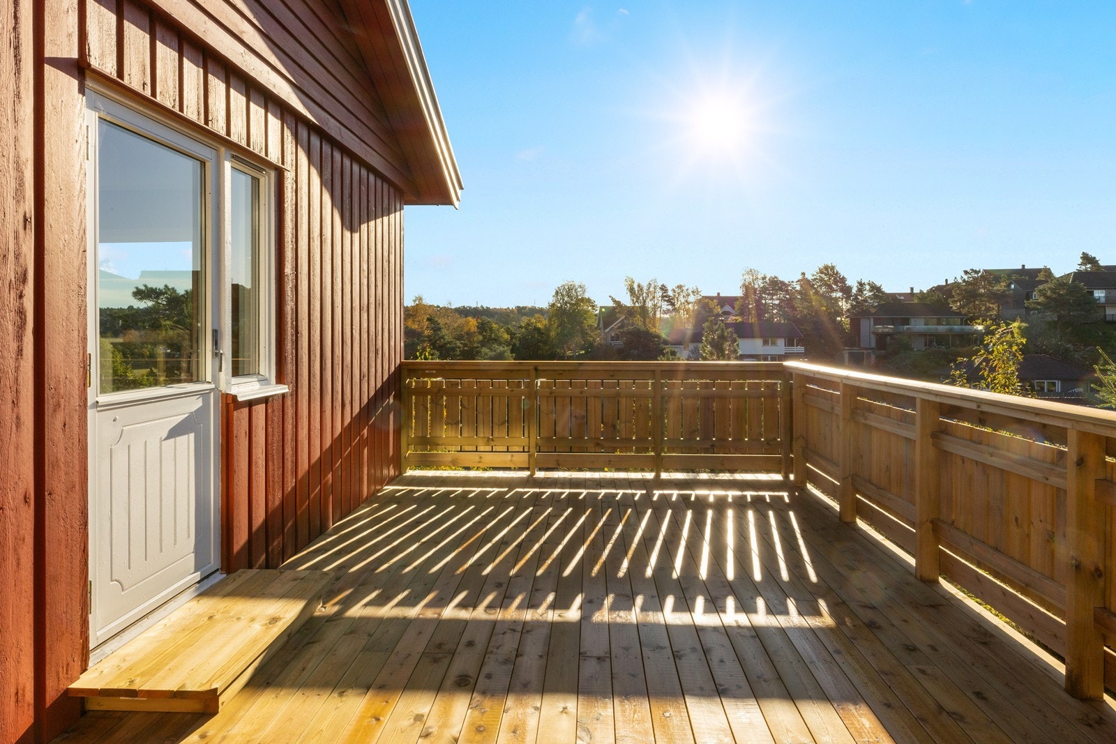 Gode sol- og lysforhold på terrassen Galleribilde