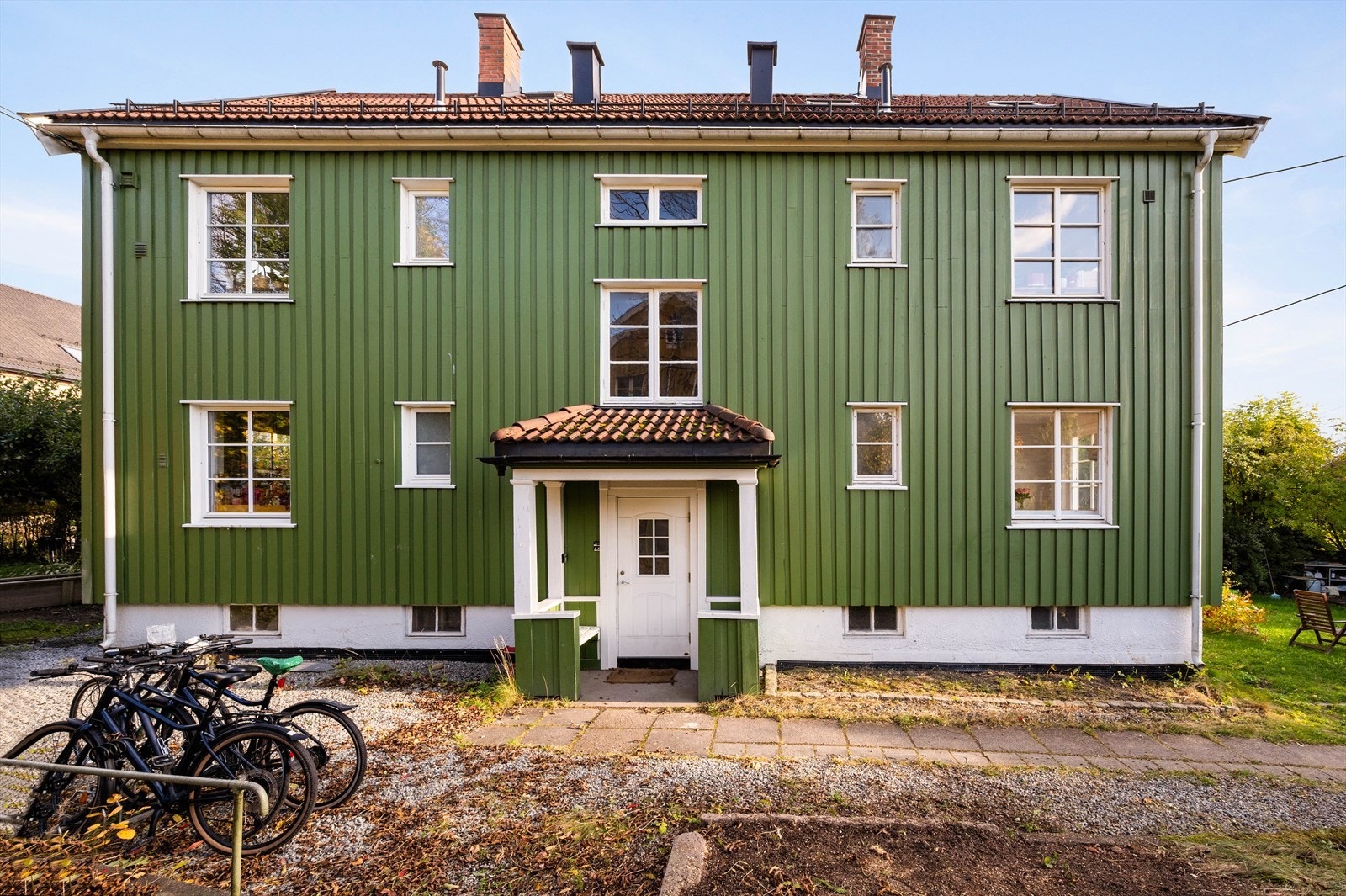 Boligene i Malerhaugen byggeselskap ble bygd på 1920-tallet, og er tegnet av arkitekt Rivertz, som var en av datidens mest betydningsfulle arkitekter. Galleribilde