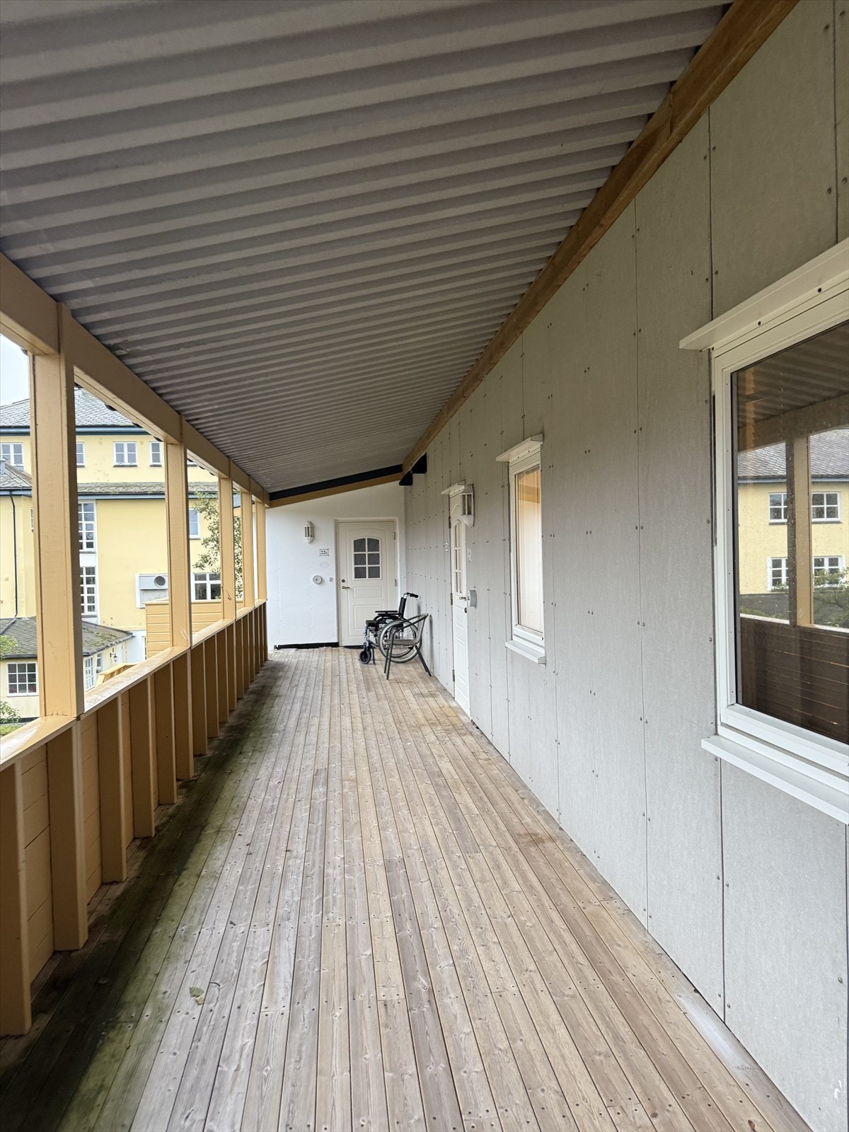 Svalgang til leiligheten. Galleribilde