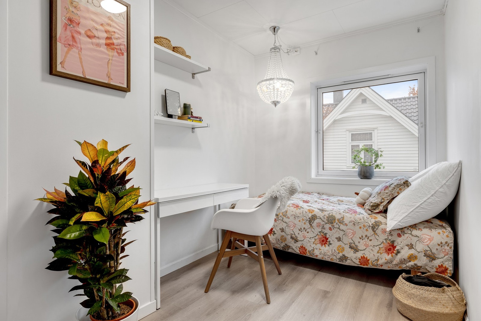 Pent soverom på 8 kvm. Galleribilde