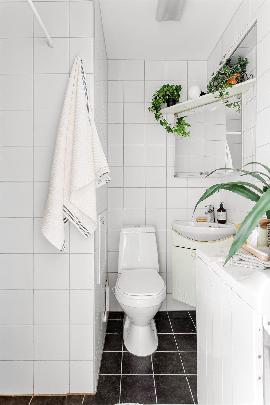 Opplegg for vaskemaskin. Naturlig avtrekk. Galleribilde
