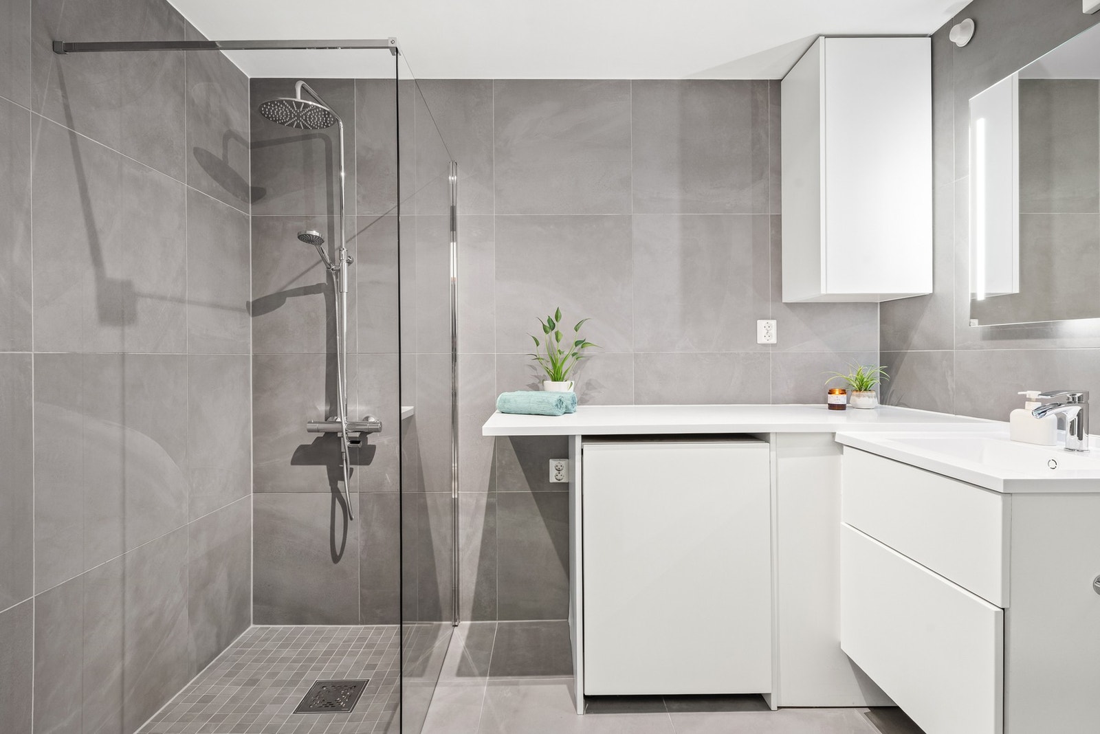 Badet ble oppusset i 2016, og fremstår som velholdt, moderne og delikat. Galleribilde