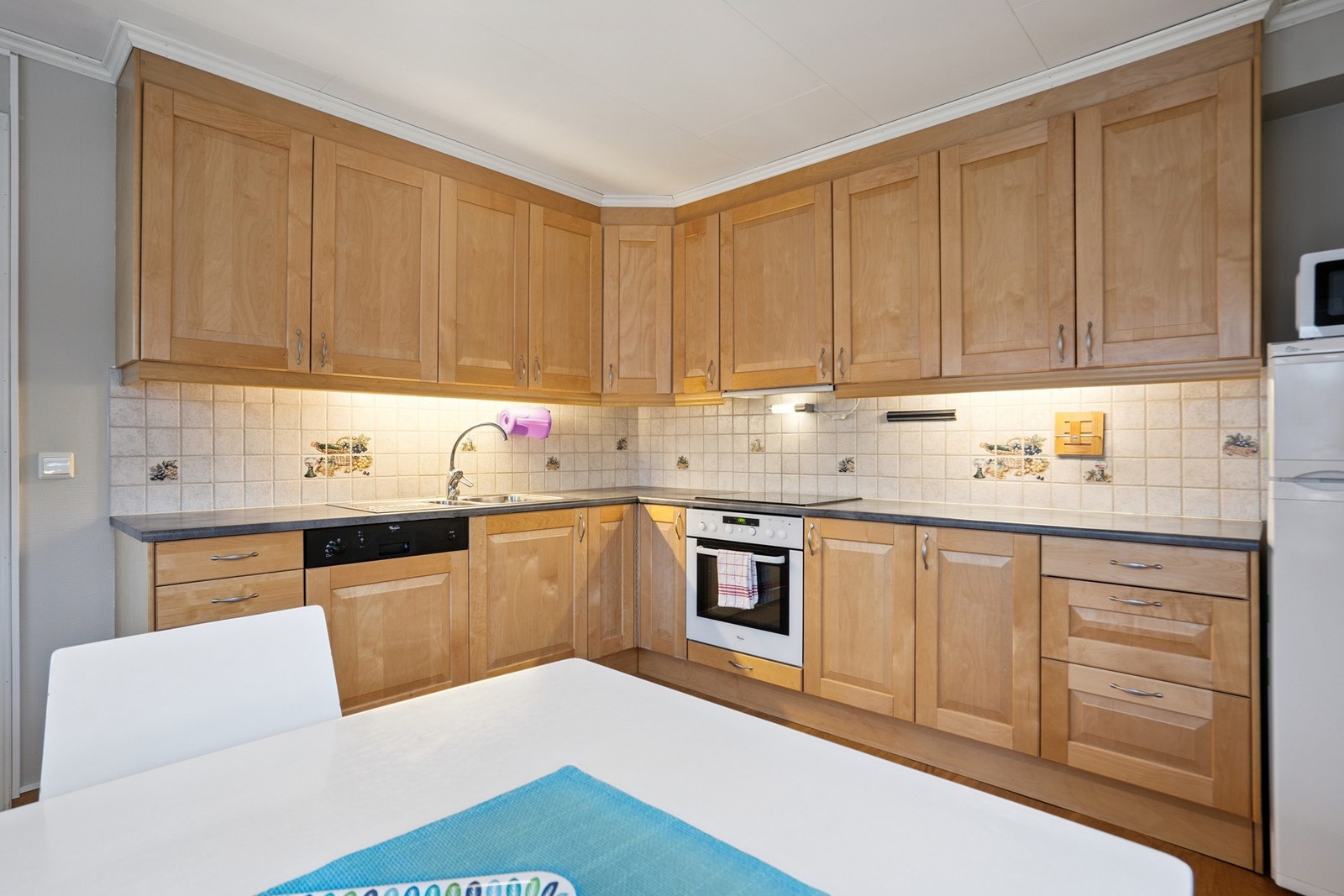 Plass til spisebord. Galleribilde