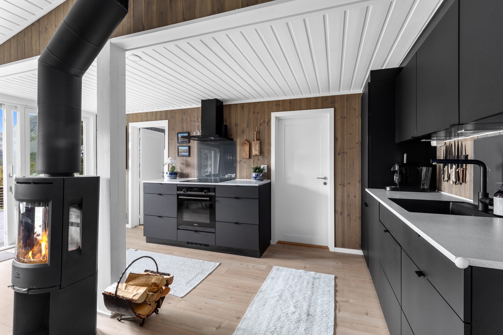 Pen og velholdt fjellhytte på populære Haglebu - med nærhet til både turstier og skiløyper Galleribilde