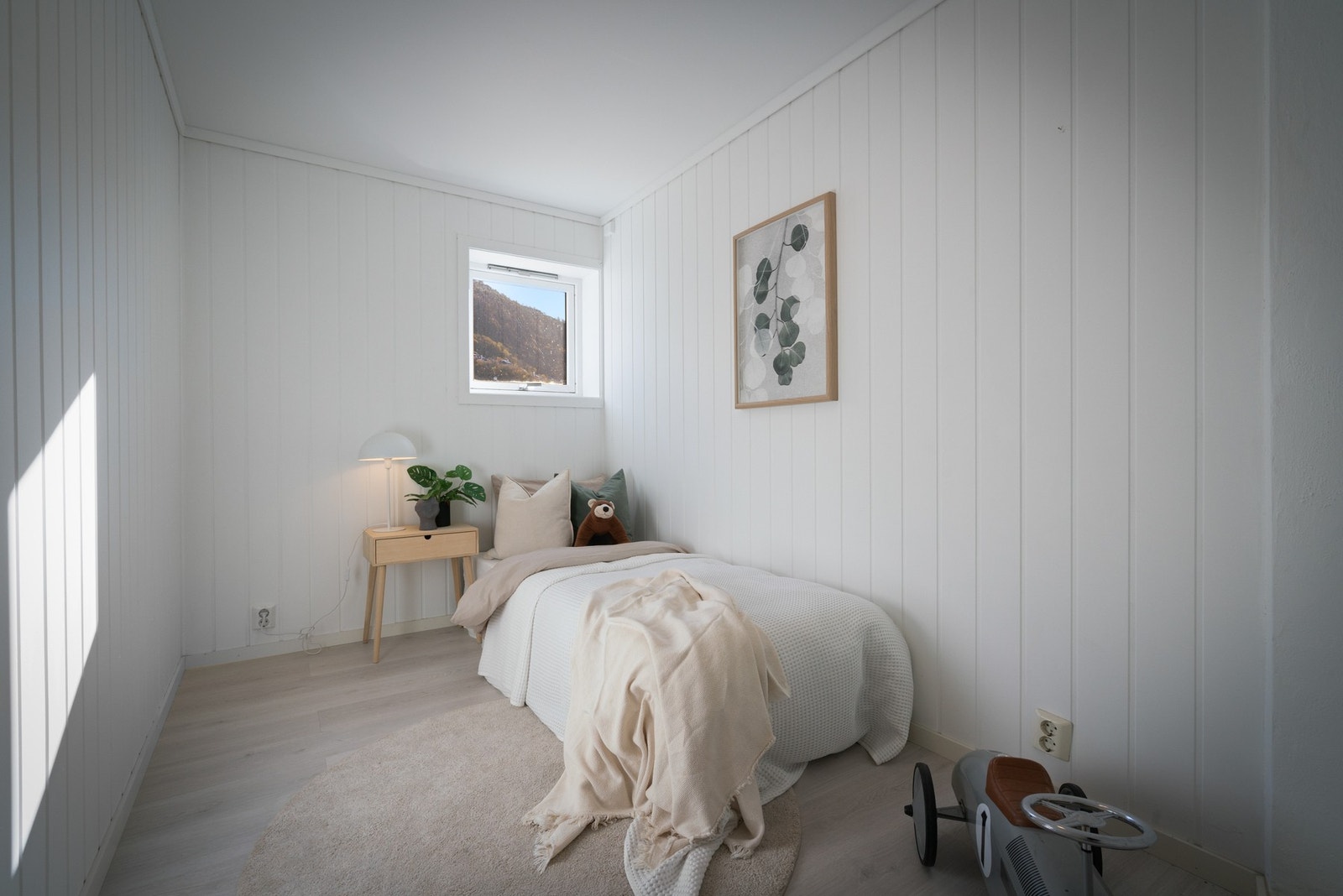 Soverommet måler 7,3 kvm, og kan innredes med soveromsmøblement. Galleribilde