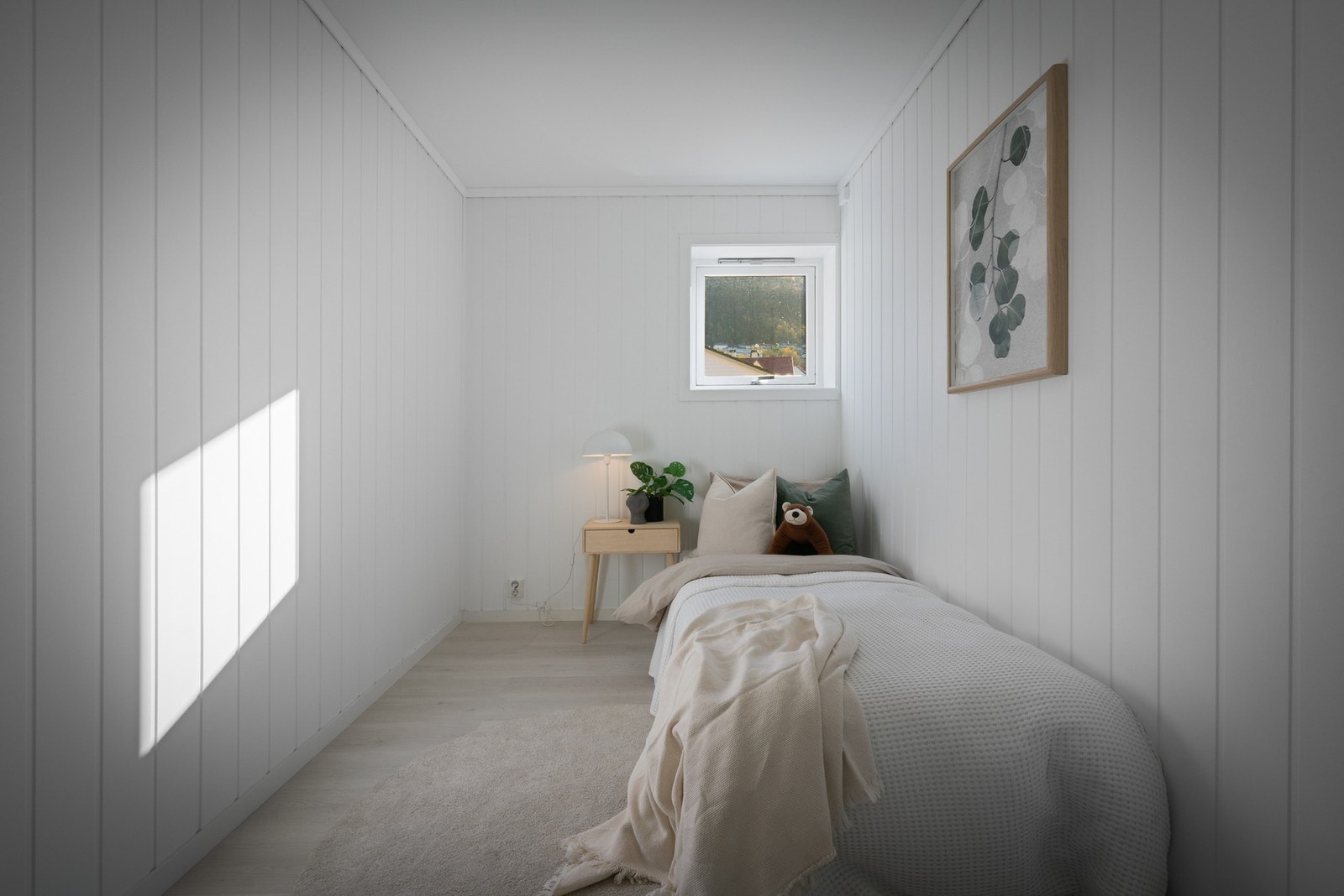 Soverommet er gjort i lyse farger, som gir et behagelig inntrykk. Galleribilde