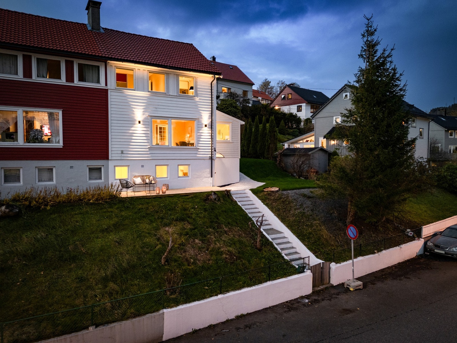 Perfekt beliggenhet for deg som ønsker både rolige omgivelser og nærhet til bylivet. Galleribilde