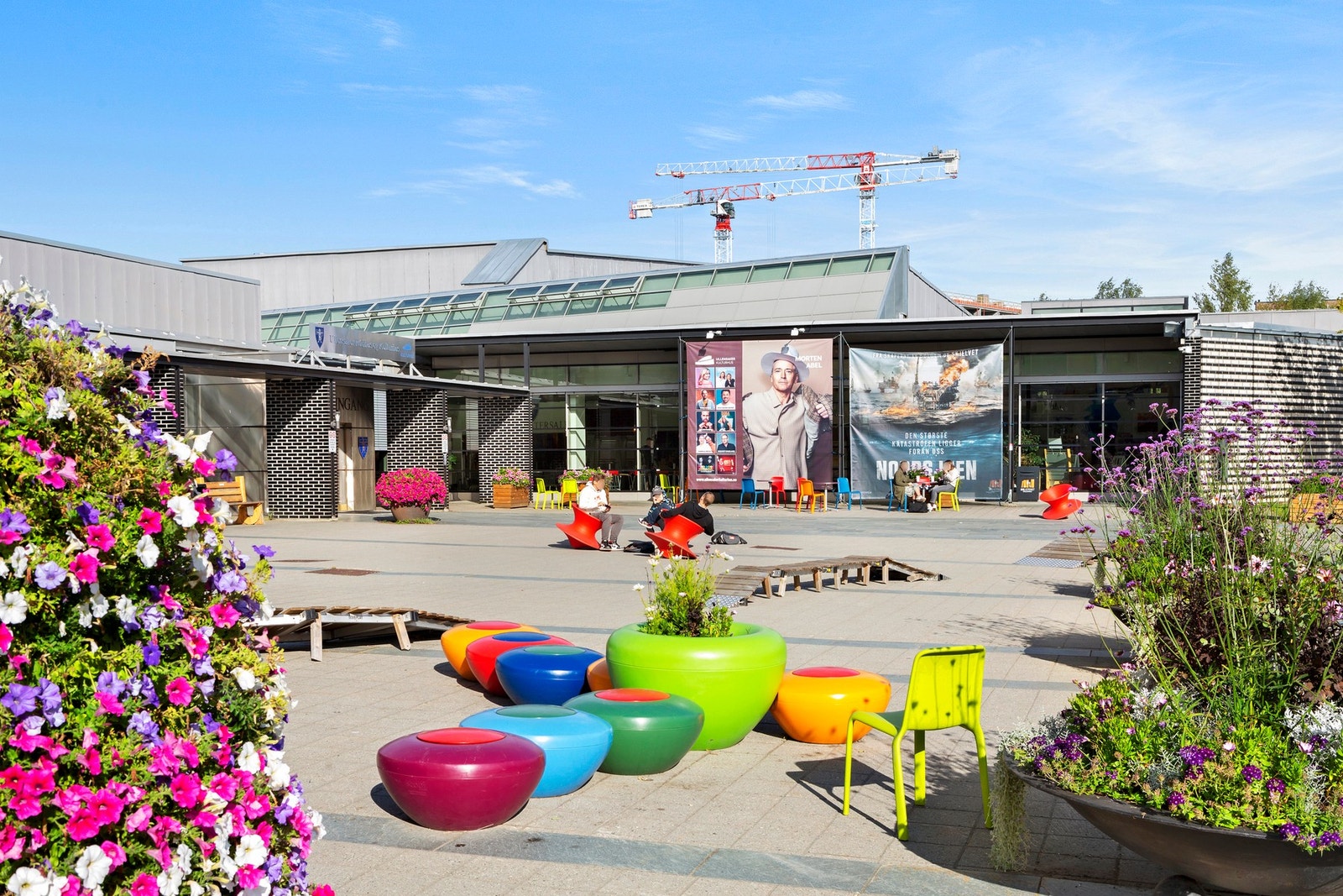 Ullensaker kulturhus. Galleribilde