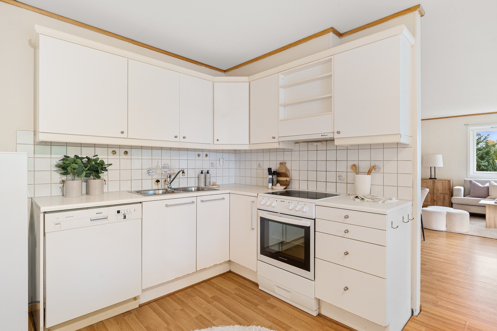 Hvitevarene på kjøkken kan medfølge om ønskelig. Galleribilde