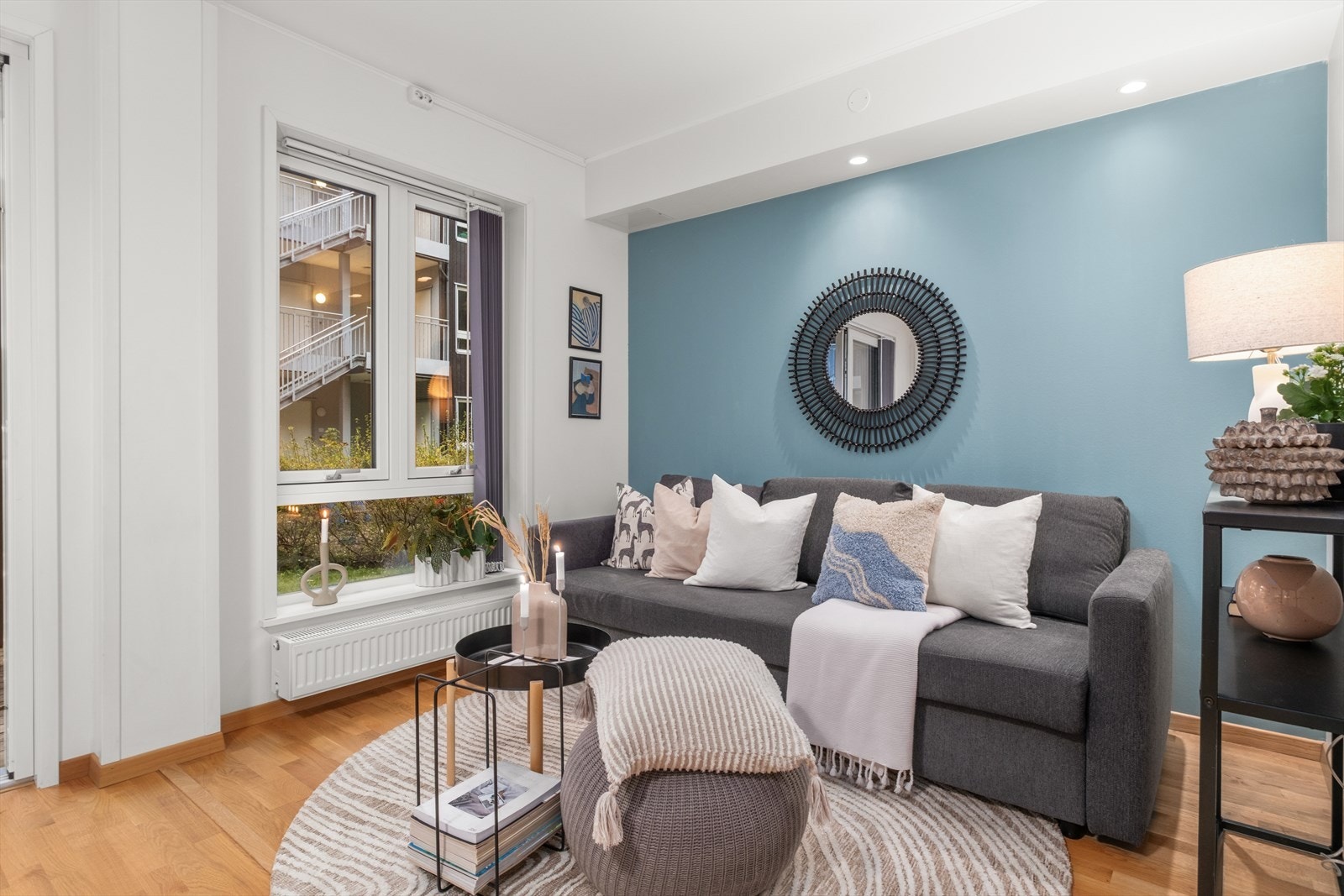 Inkludert i felleskostnadene er blant annet TV og internett hvor det er mulighet for å prioritere høyere internetthastighet eller bedre utvalg av TV-kanaler etter eget ønske. Galleribilde