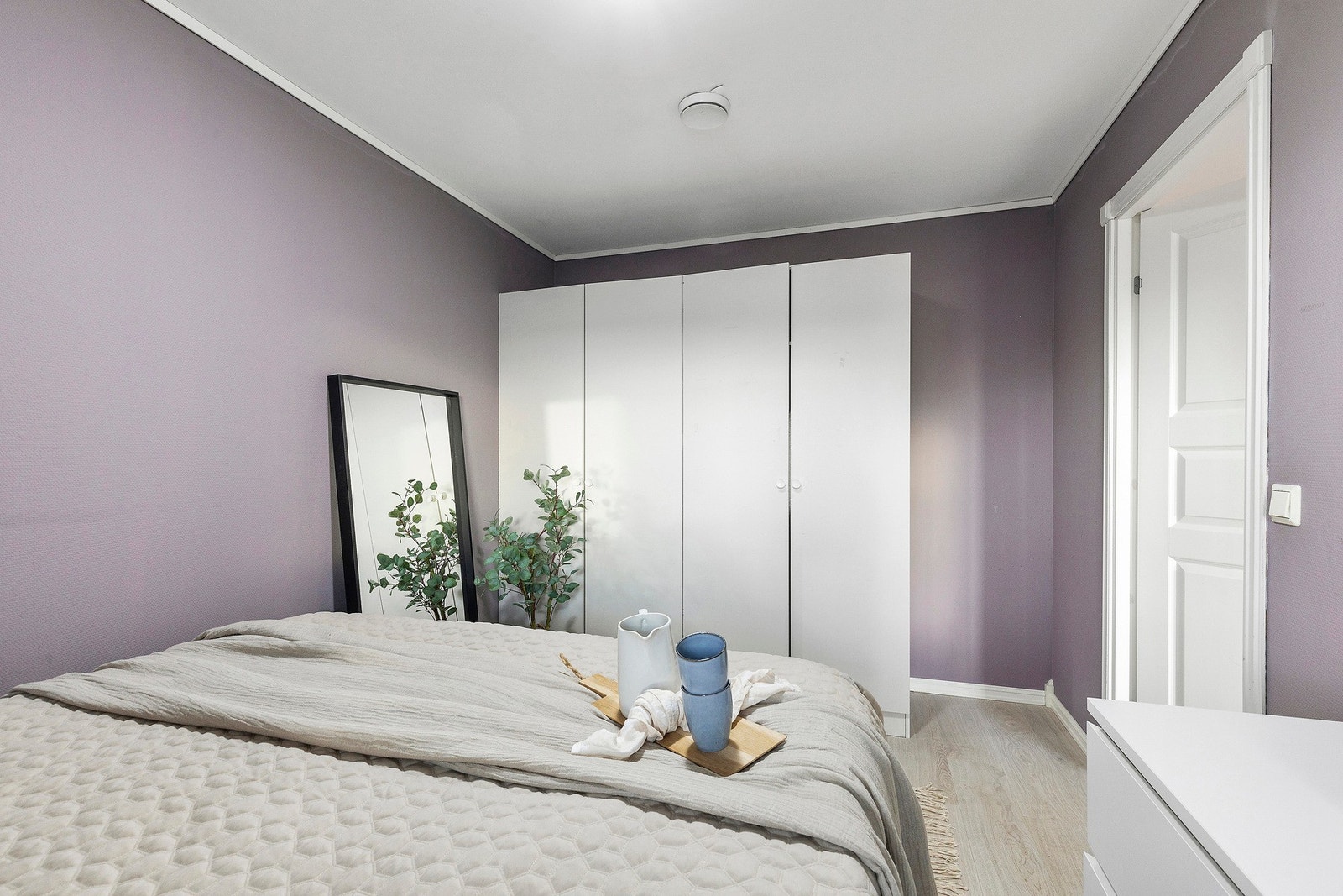 Hovedsoverommet er på 10 kvm og er innredet med garderobeskap. Galleribilde