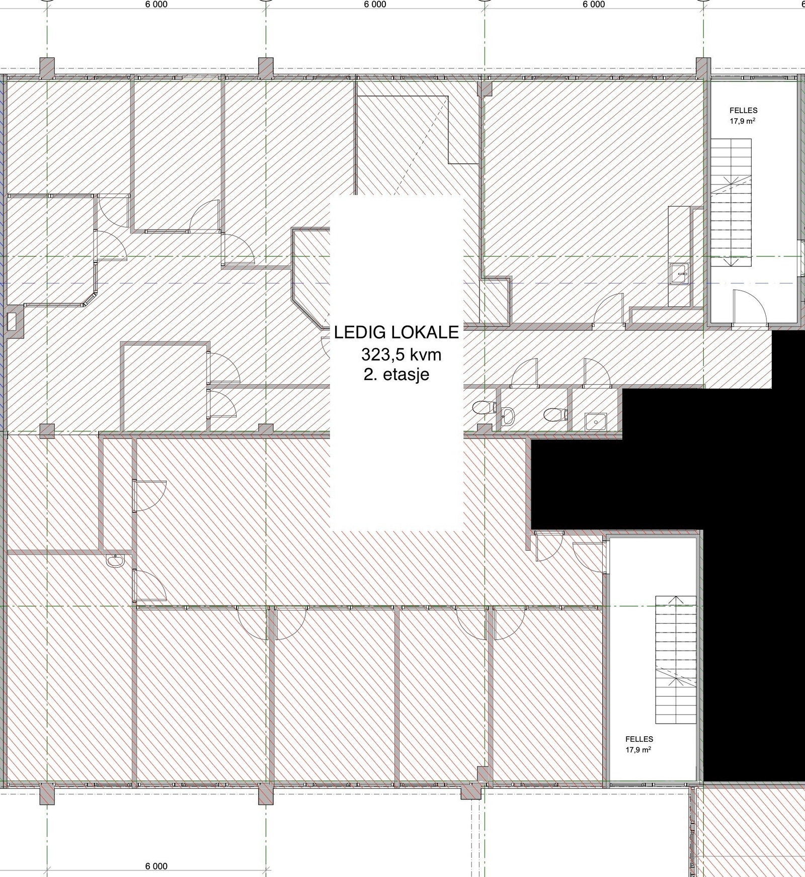 Lokalet er i 2. etasje (ca 300kvm) har to toalett og kjøkkenløsning, men trenger endel oppussing. (Kan gjøres av leietaker eller eier etter avtale)
Det er muligheter for å endre planløsning! Galleribilde