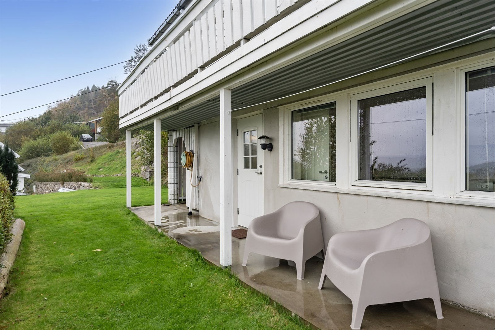 Egen inngang til underetasjen. Galleribilde