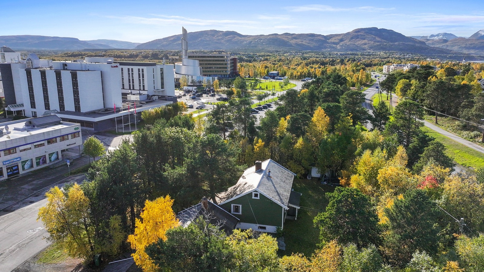 Dette er en eiendom med potensial, sentralt i Alta. Galleribilde