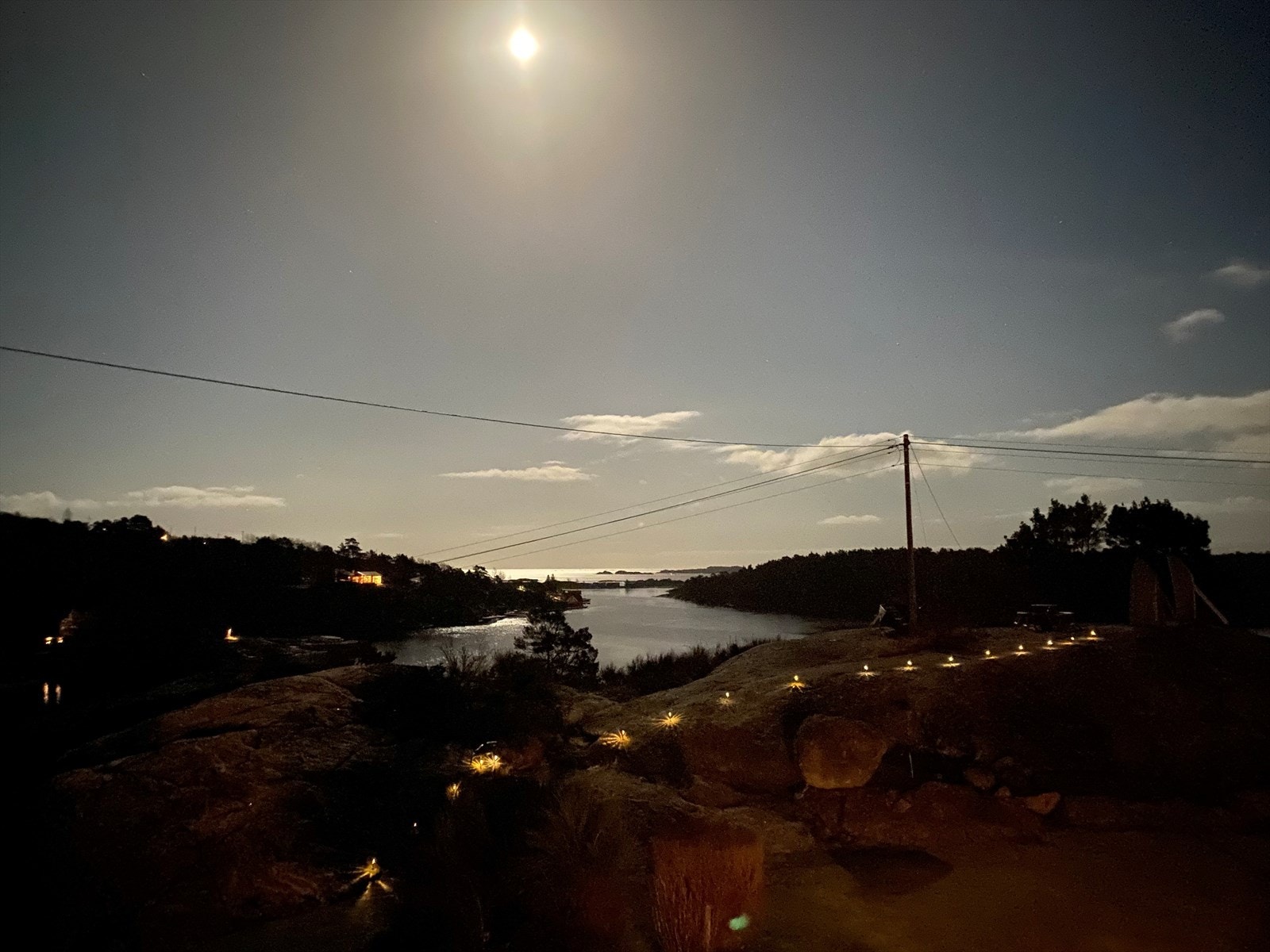 Bilde er tatt før majoriteten av ledningsnettet ble fjernet Galleribilde