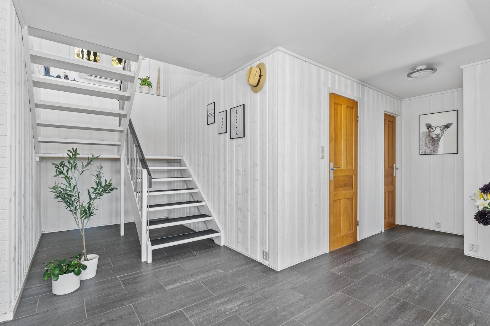 Hall/gang Galleribilde