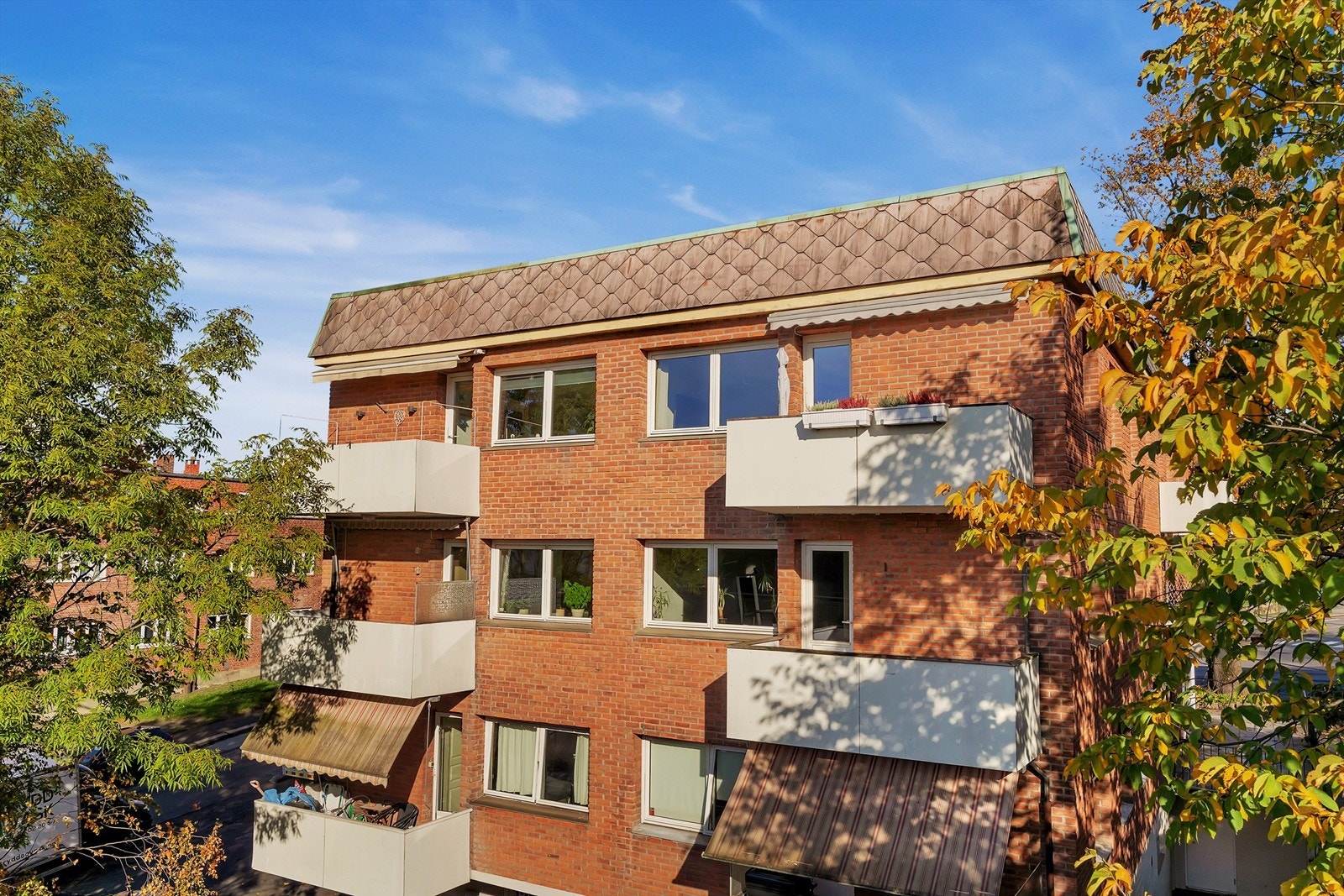 Leiligheten ligger i et svært attraktivt og sentralt område på Frogner. Her bor du i et veletablert boligstrøk med nærhet til alt du trenger i hverdagen. Galleribilde