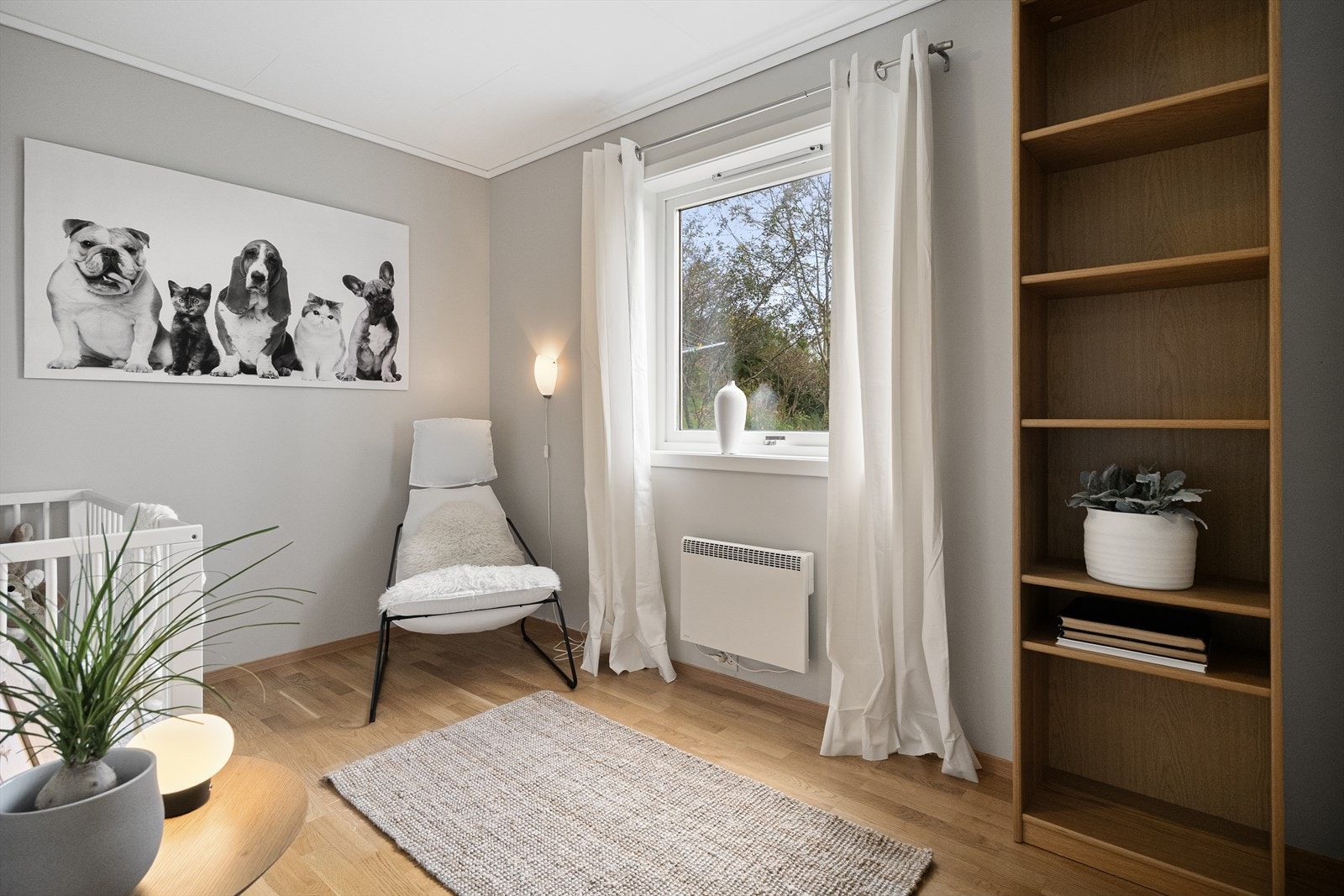 - Barnerommet vegg i vegg med hovedsoverommet - Galleribilde