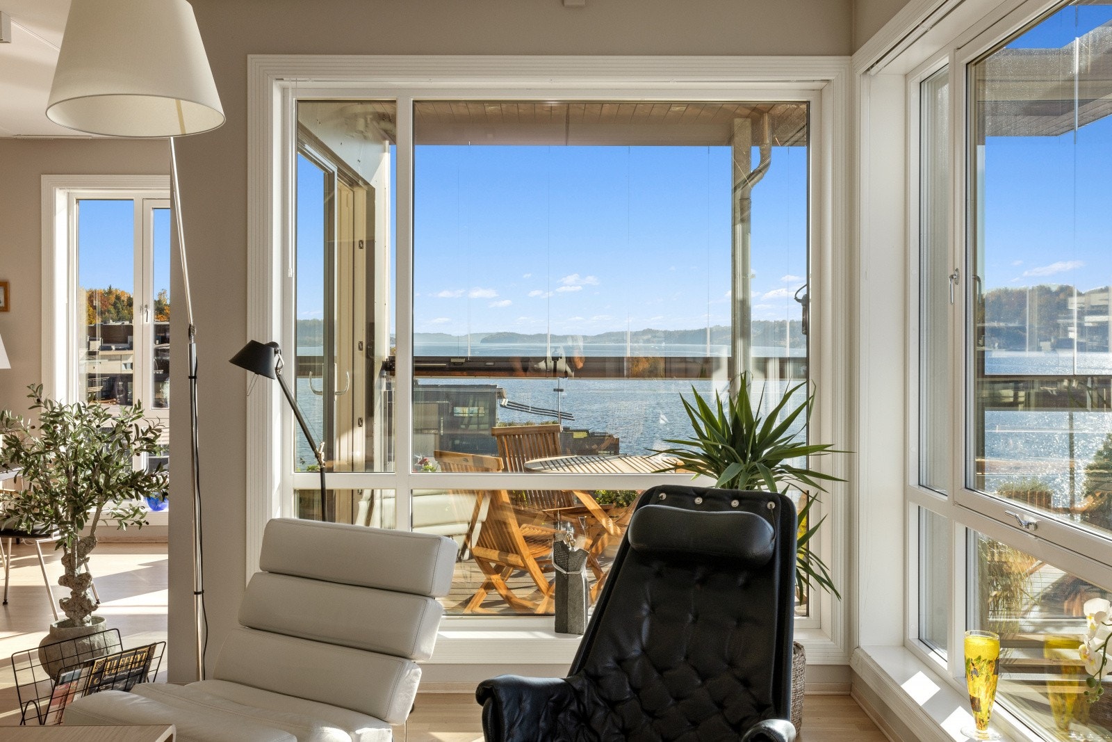 Generøs takhøyde. Galleribilde