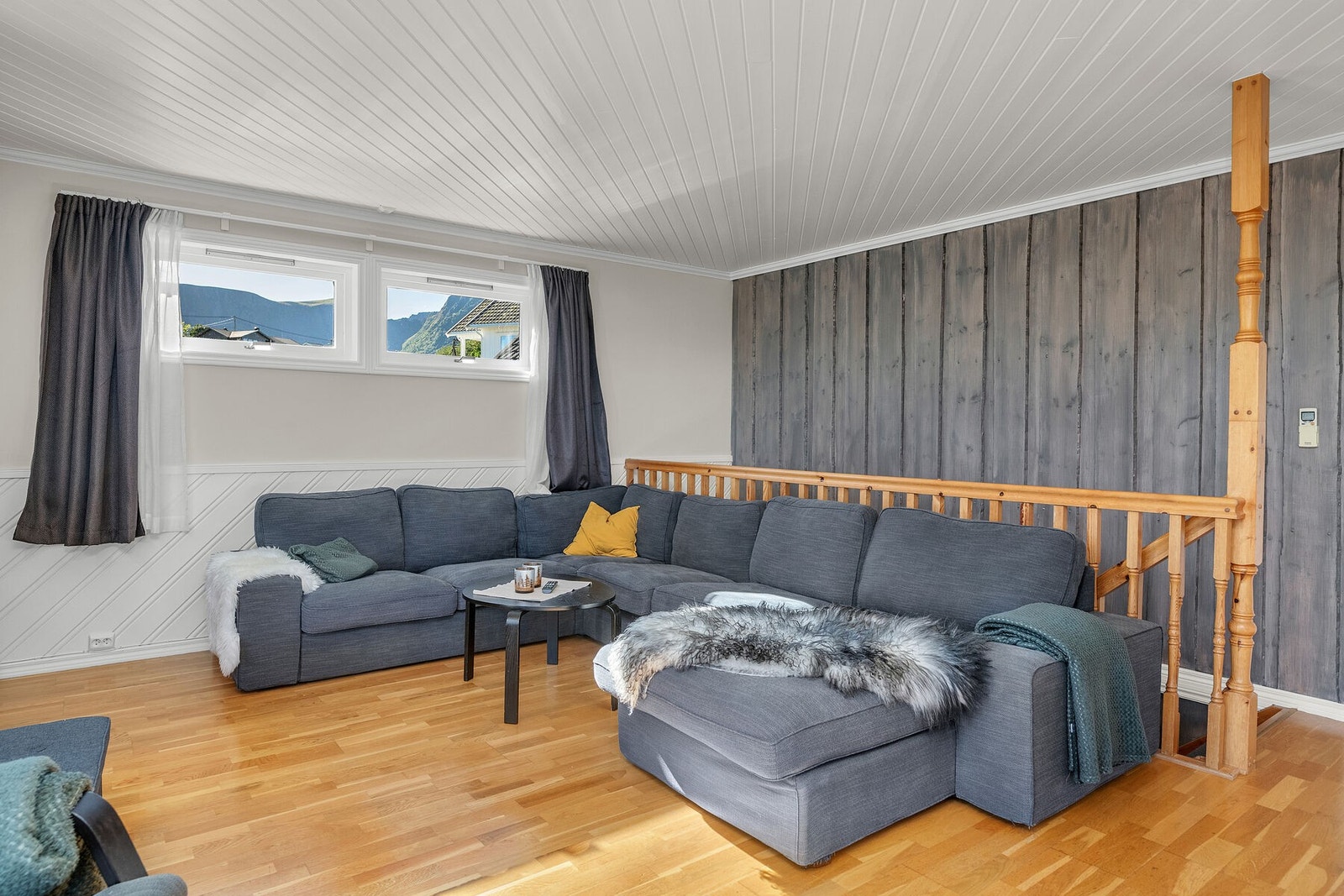 Koselig stue av god størrelse. Galleribilde