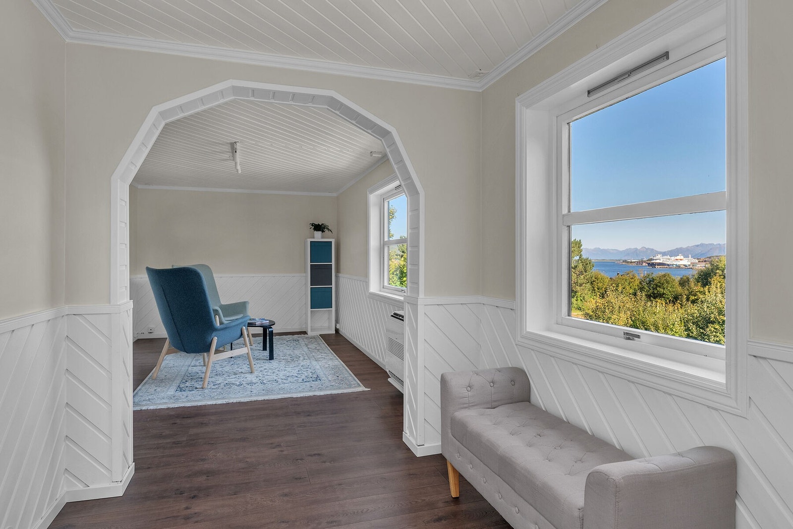 Del av stuen. Galleribilde